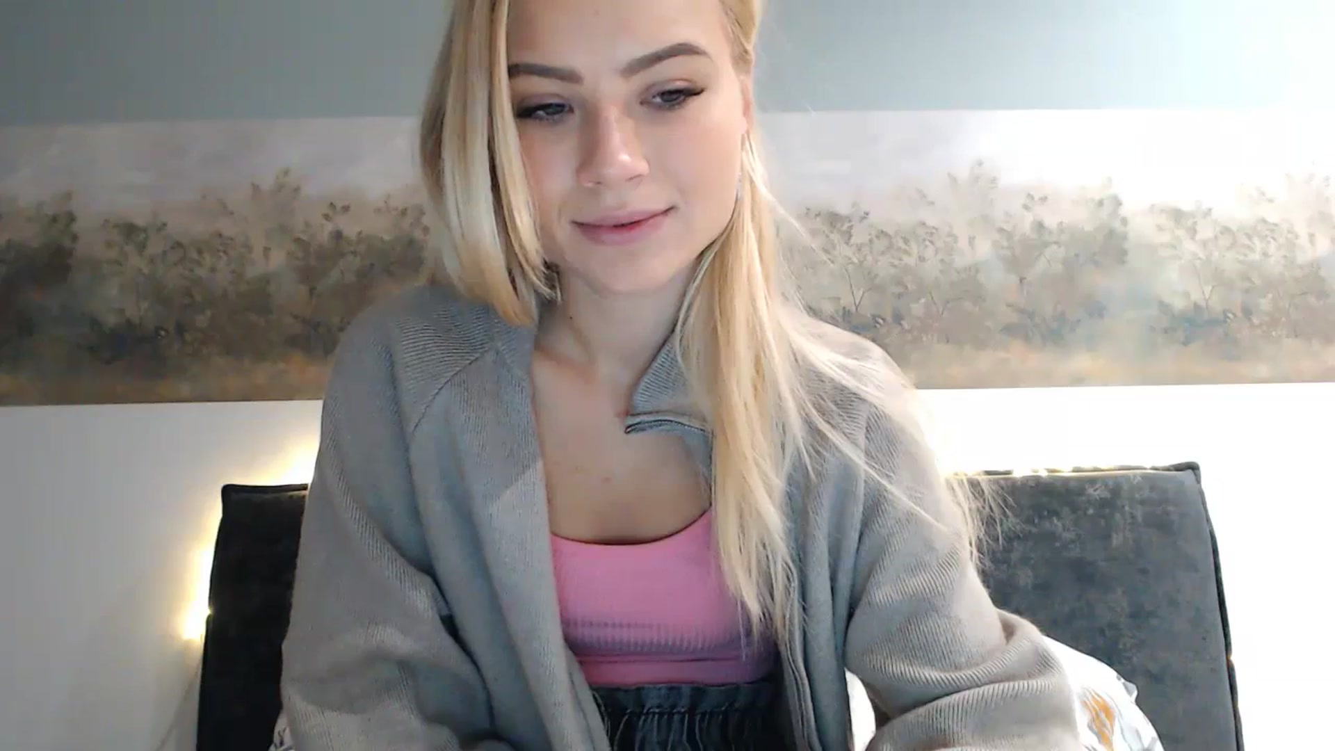 Gallery image thumbnail from bridetobe's myfreecams stream on, 11/23/2023, 03:38 image 7 of 20