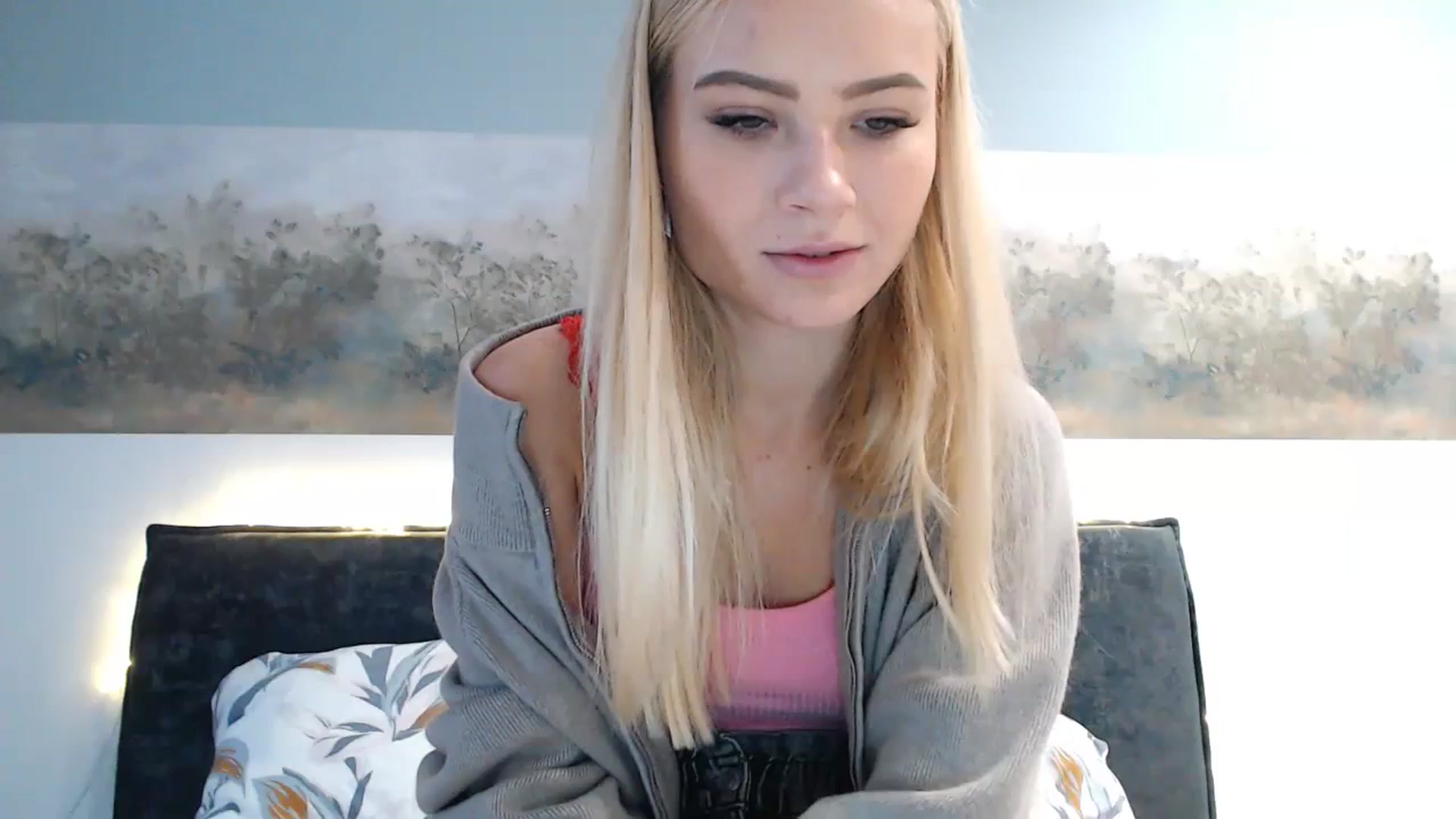 Gallery image thumbnail from bridetobe's myfreecams stream on, 11/23/2023, 05:32 image 15 of 20