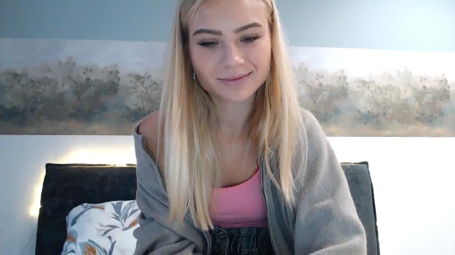 Gallery image thumbnail from bridetobe's myfreecams stream on, 11/23/2023, 05:32 image 14 of 20