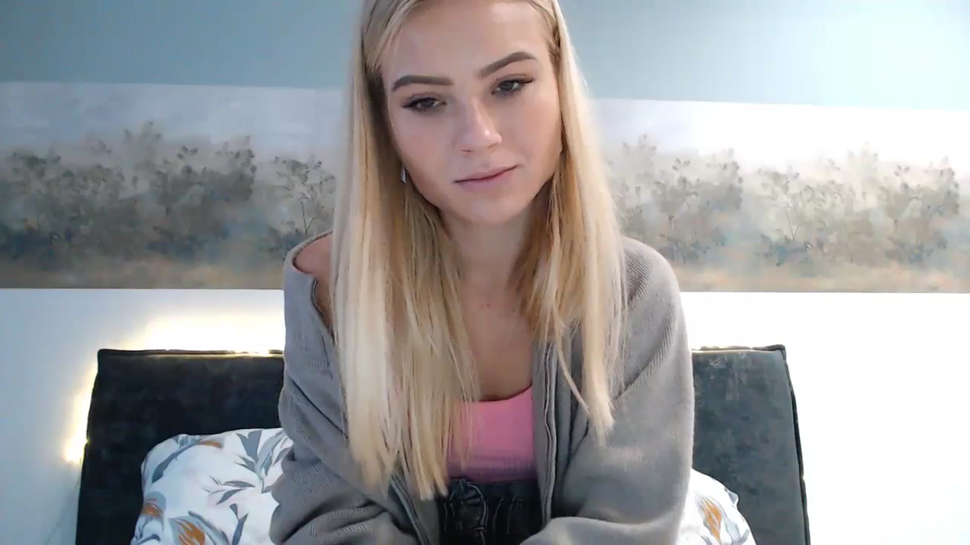 Gallery image thumbnail from bridetobe's myfreecams stream on, 11/23/2023, 05:32 image 16 of 20