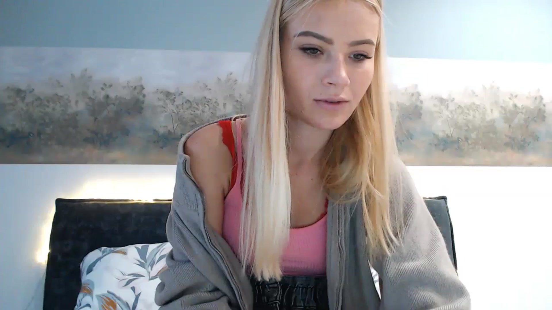 Gallery image thumbnail from bridetobe's myfreecams stream on, 11/23/2023, 05:32 image 17 of 20