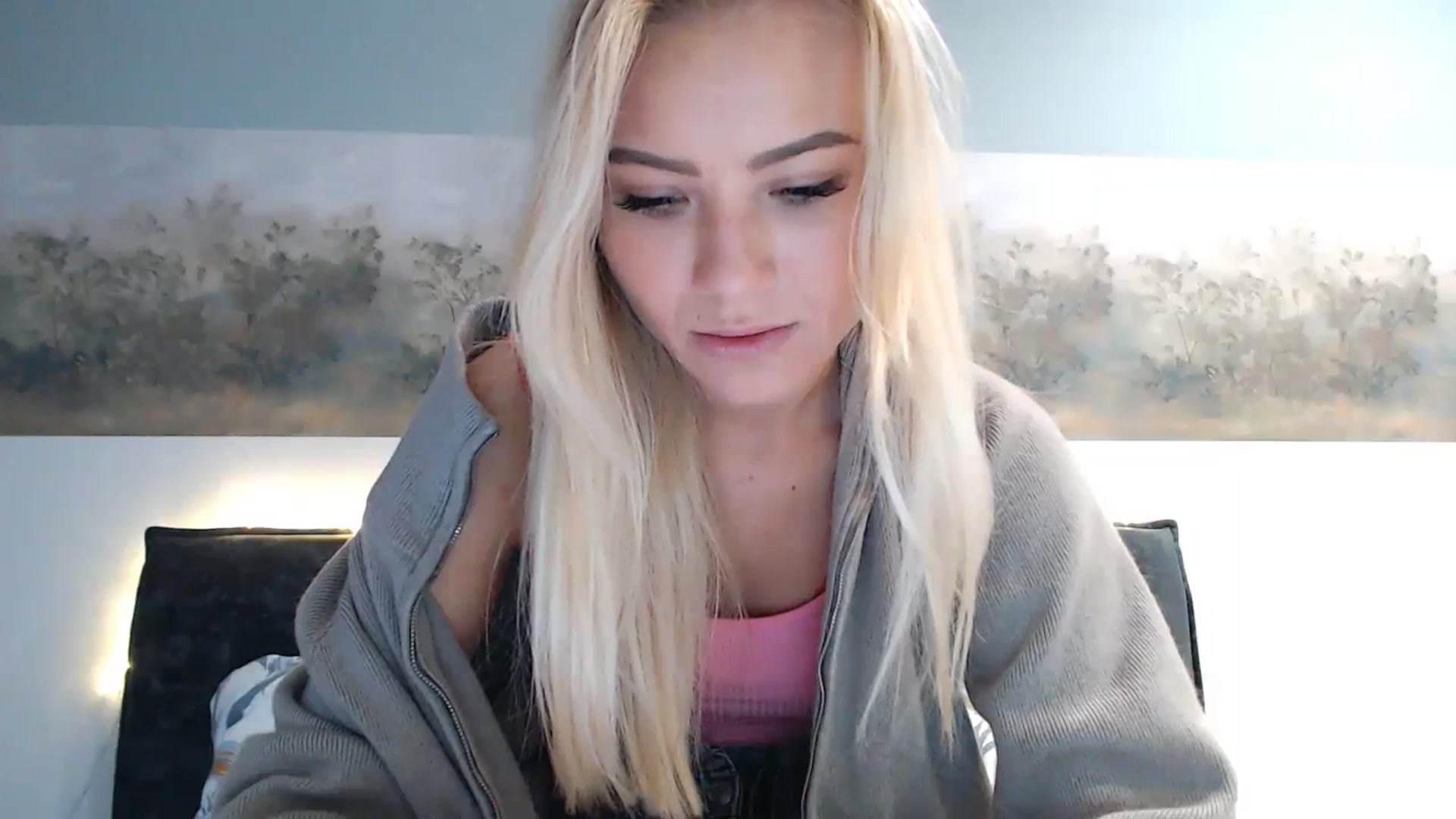 Gallery image thumbnail from bridetobe's myfreecams stream on, 11/23/2023, 05:32 image 6 of 20