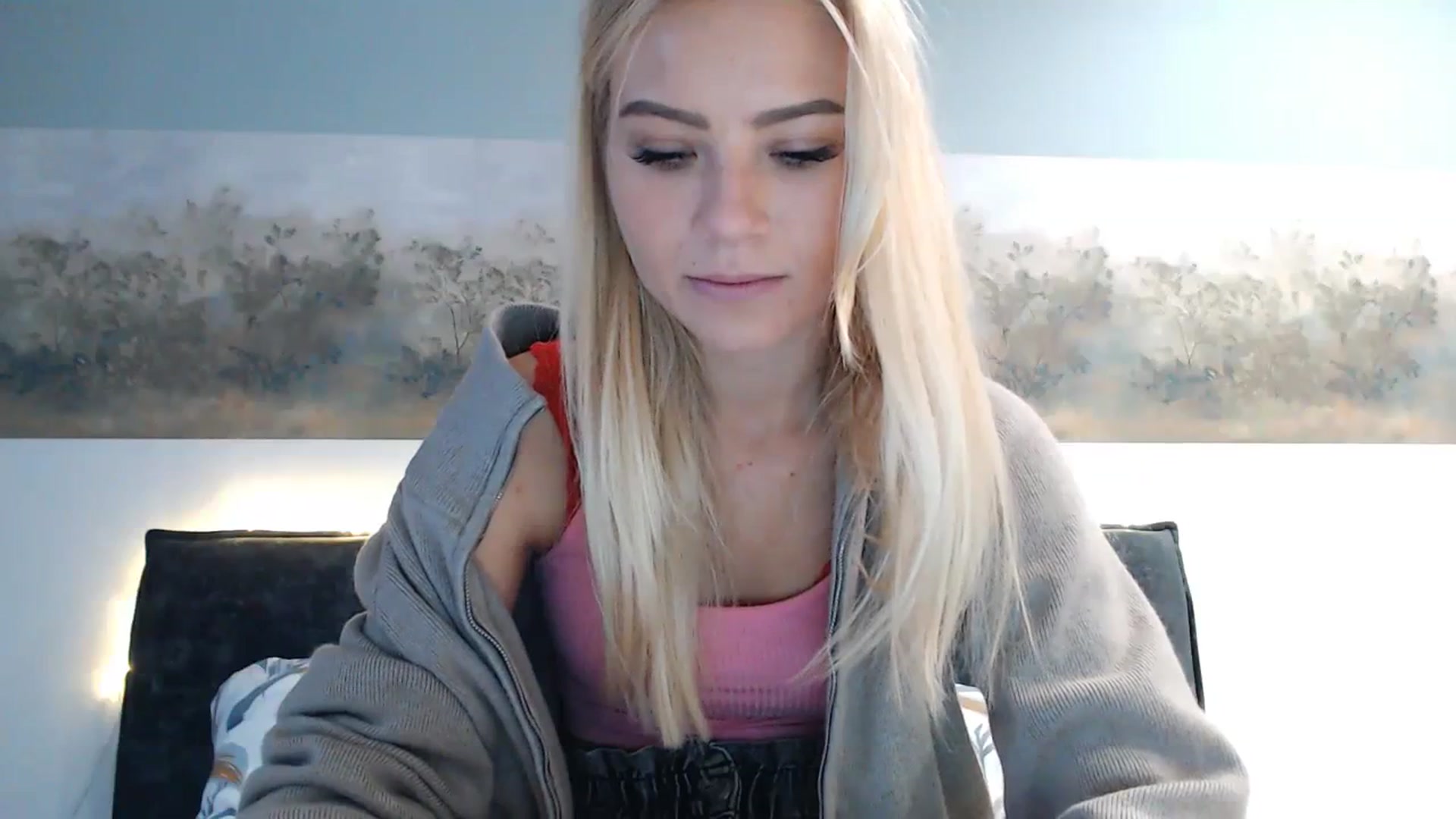 Gallery image thumbnail from bridetobe's myfreecams stream on, 11/23/2023, 05:32 image 10 of 20