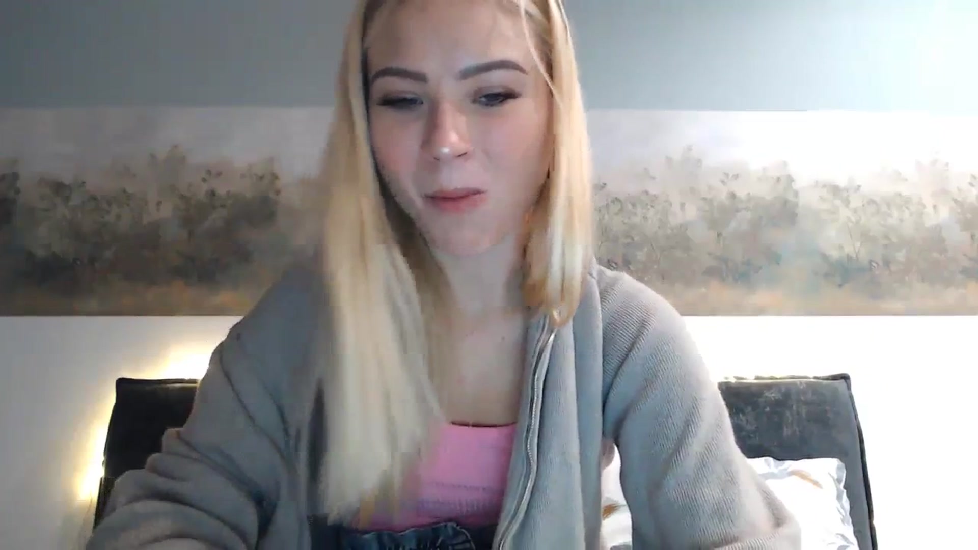 Gallery image thumbnail from bridetobe's myfreecams stream on, 11/24/2023, 03:34 image 10 of 20