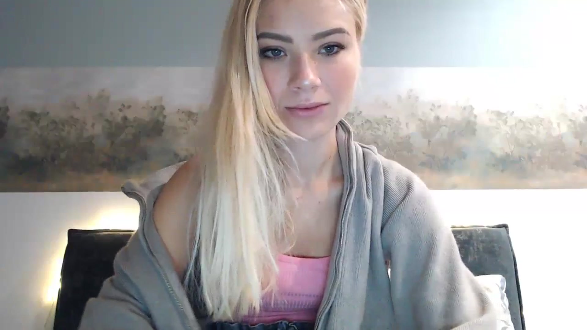 Gallery image thumbnail from bridetobe's myfreecams stream on, 11/24/2023, 03:34 image 4 of 20