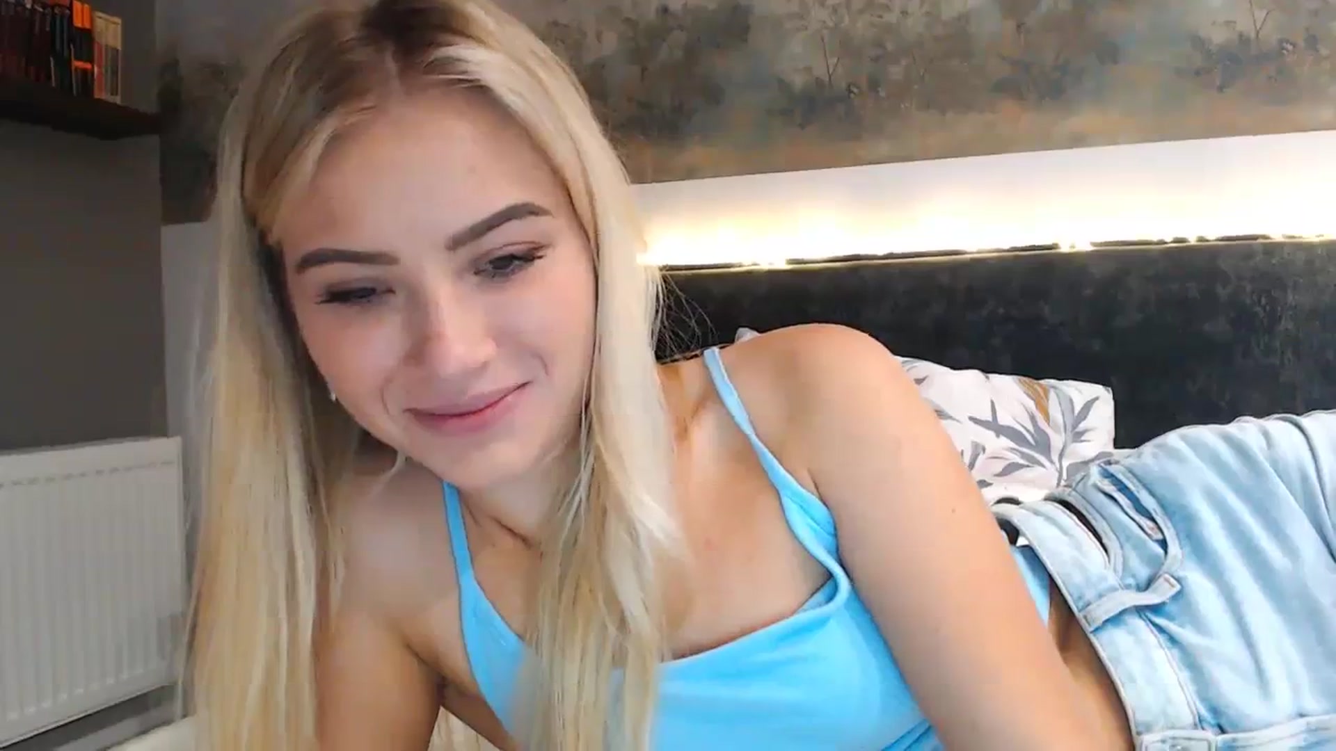 Gallery image thumbnail from bridetobe's myfreecams stream on, 12/01/2023, 04:07 image 17 of 20