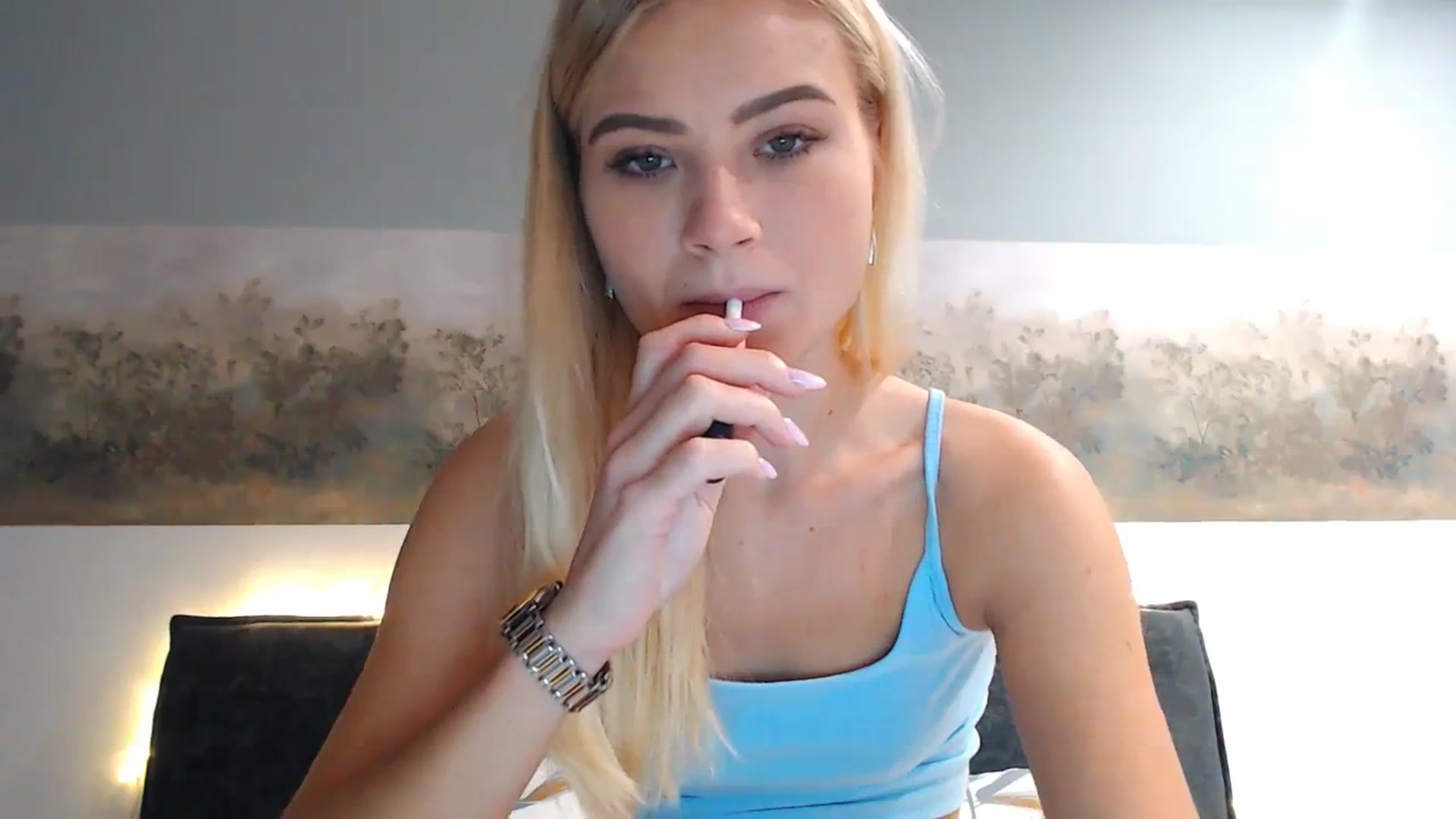 Gallery image thumbnail from bridetobe's myfreecams stream on, 12/01/2023, 04:07 image 5 of 20