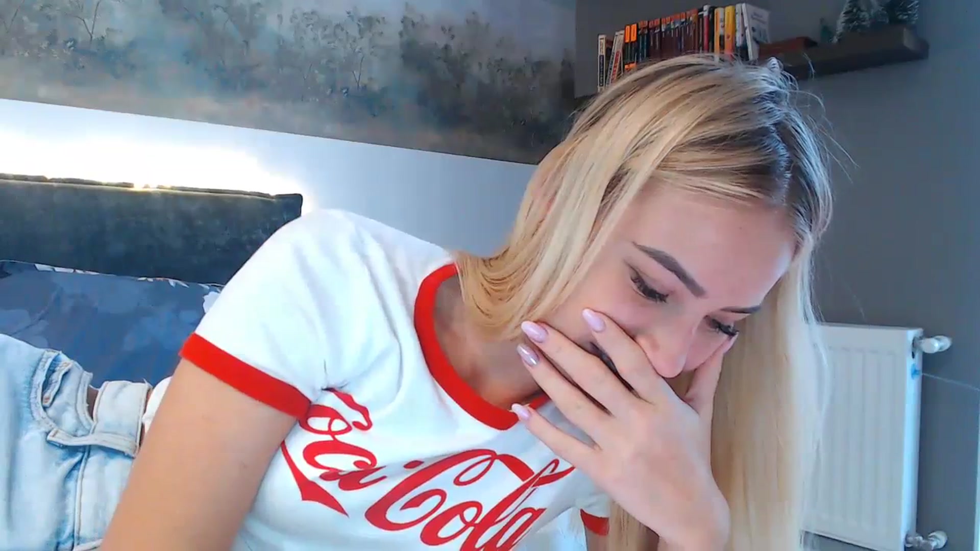 Gallery image thumbnail from bridetobe's myfreecams stream on, 12/05/2023, 05:53 image 16 of 20