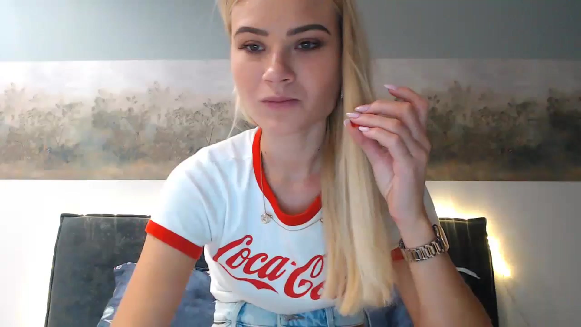 Gallery image thumbnail from bridetobe's myfreecams stream on, 12/06/2023, 02:24 image 13 of 20