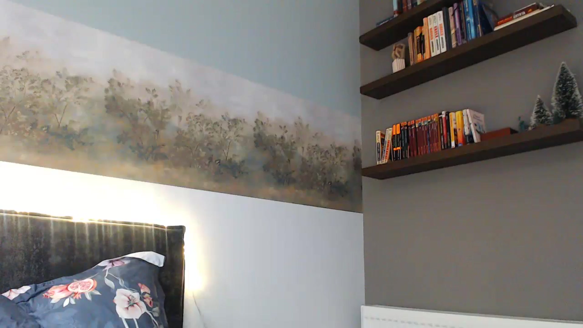 Gallery image thumbnail from bridetobe's myfreecams stream on, 12/06/2023, 04:02 image 14 of 20
