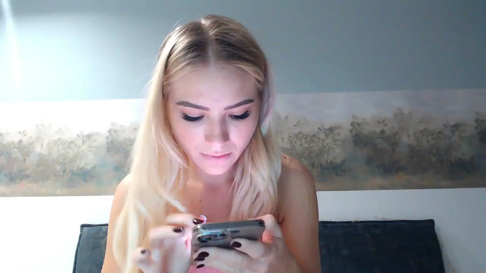 Gallery image thumbnail from bridetobe's myfreecams stream on, 12/12/2023, 04:46 image 1 of 20