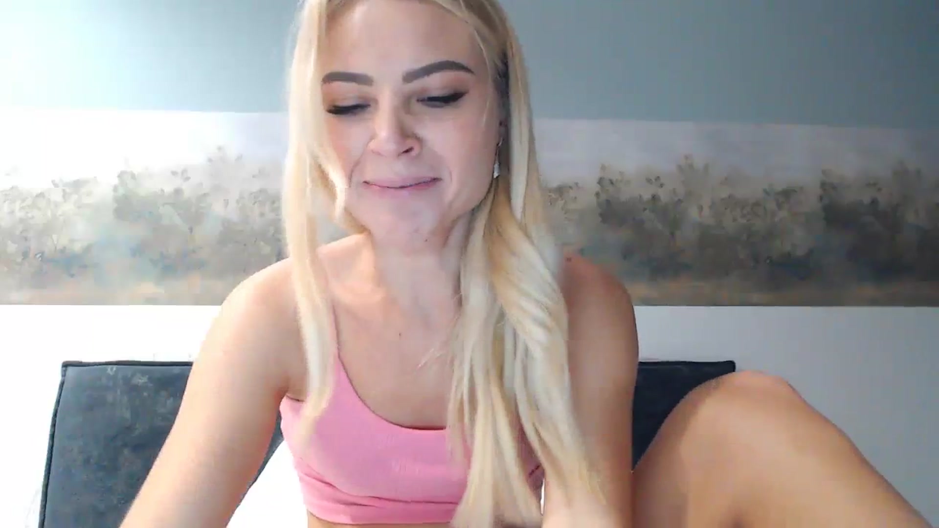 Gallery image thumbnail from bridetobe's myfreecams stream on, 12/12/2023, 05:09 image 13 of 20