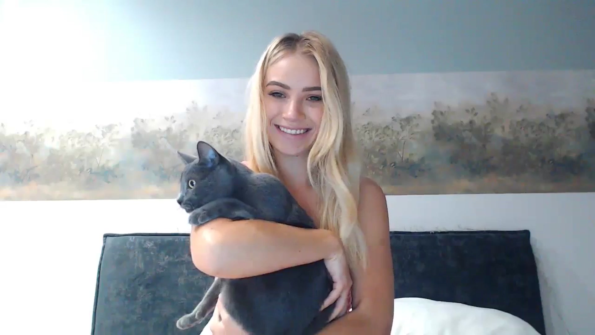 Gallery image thumbnail from bridetobe's myfreecams stream on, 12/12/2023, 05:09 image 7 of 20