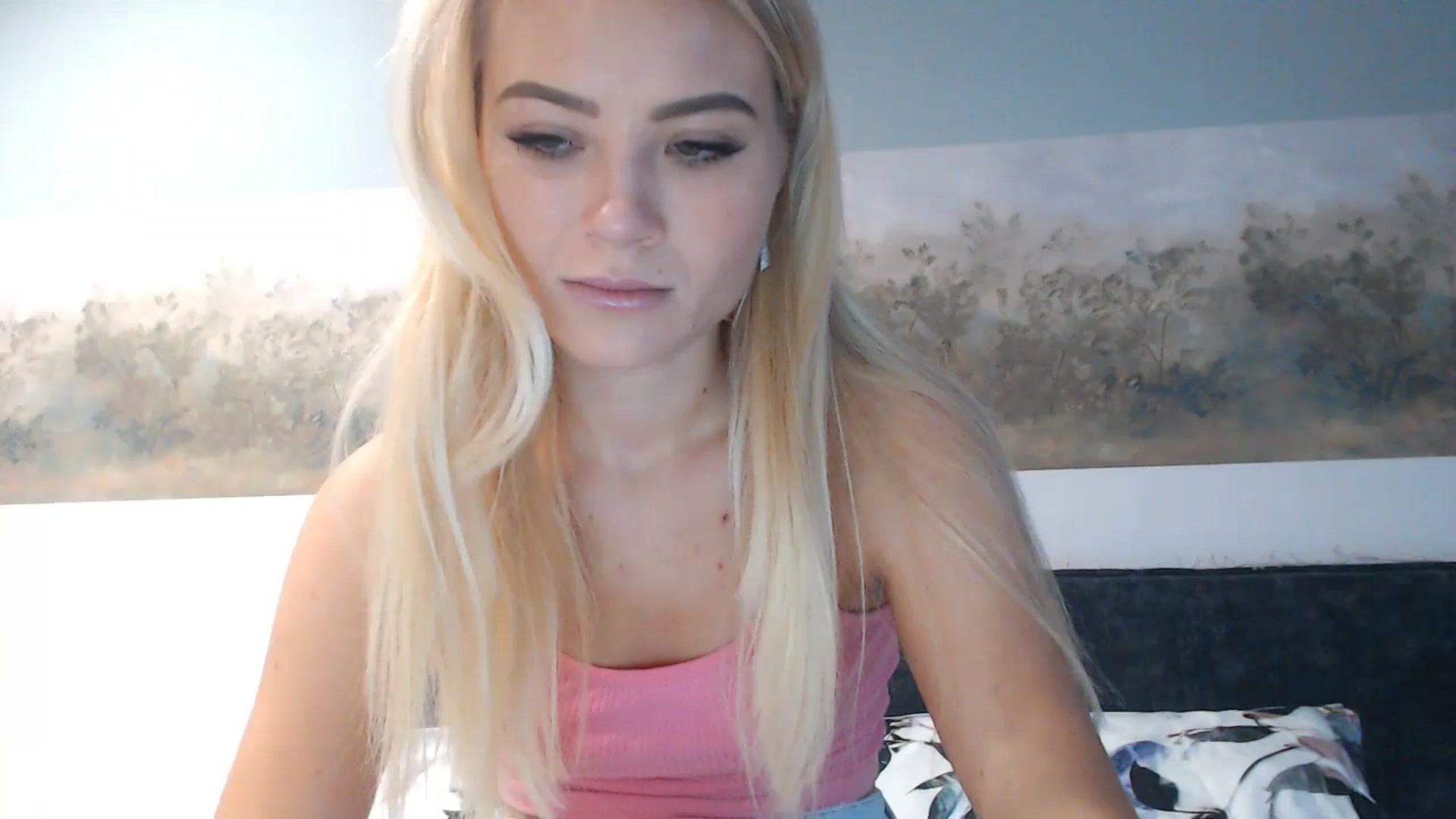 Gallery image thumbnail from bridetobe's myfreecams stream on, 12/15/2023, 06:09 image 12 of 20
