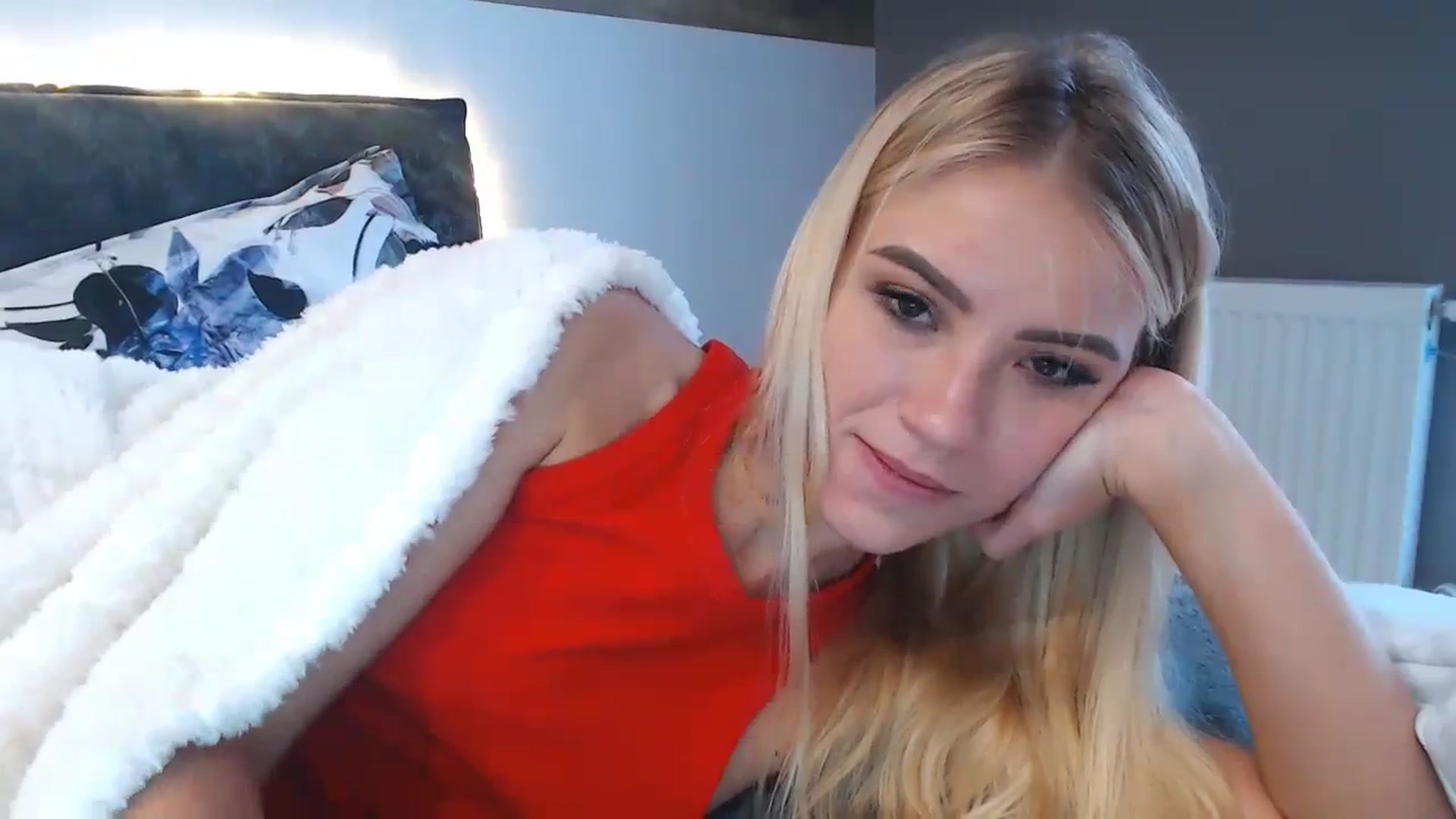Gallery image thumbnail from bridetobe's myfreecams stream on, 12/16/2023, 07:50 image 17 of 20
