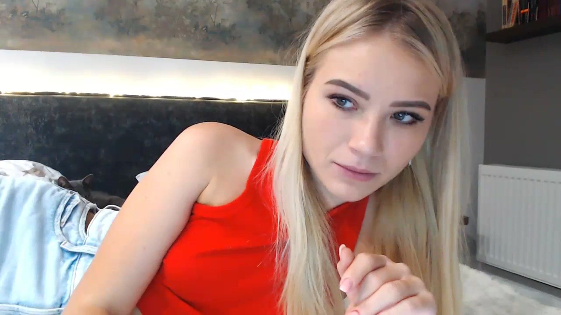 Gallery image thumbnail from bridetobe's myfreecams stream on, 12/20/2023, 01:58 image 15 of 20