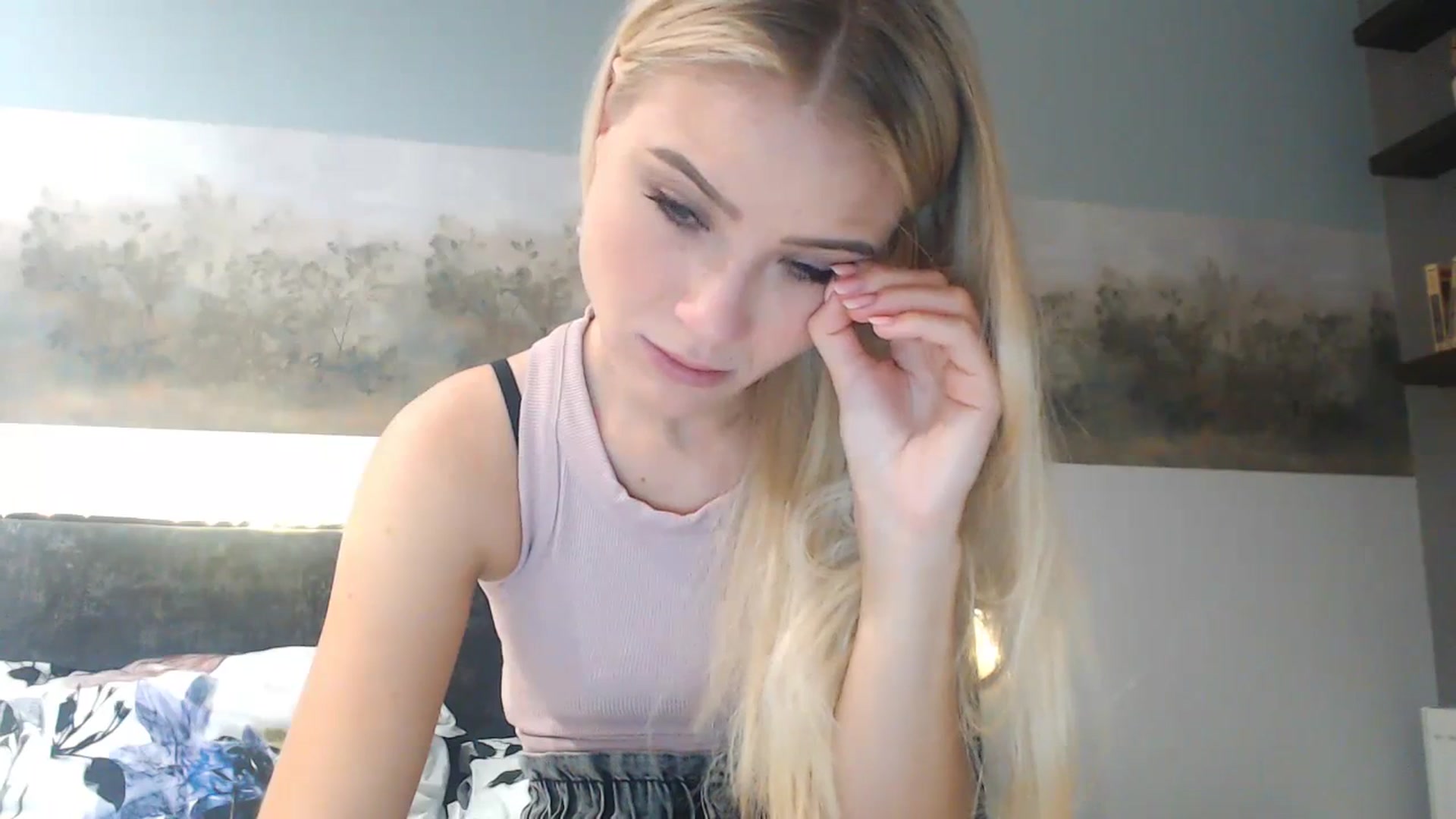 Gallery image thumbnail from bridetobe's myfreecams stream on, 12/22/2023, 03:26 image 13 of 20