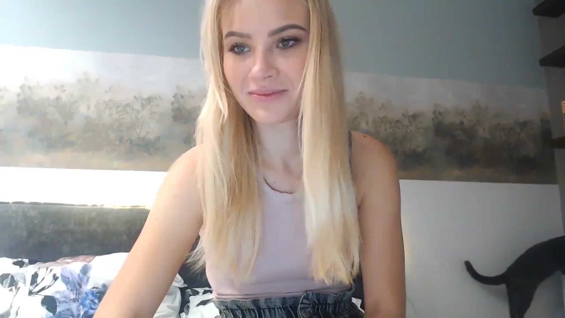 Gallery image thumbnail from bridetobe's myfreecams stream on, 12/22/2023, 03:56 image 5 of 20