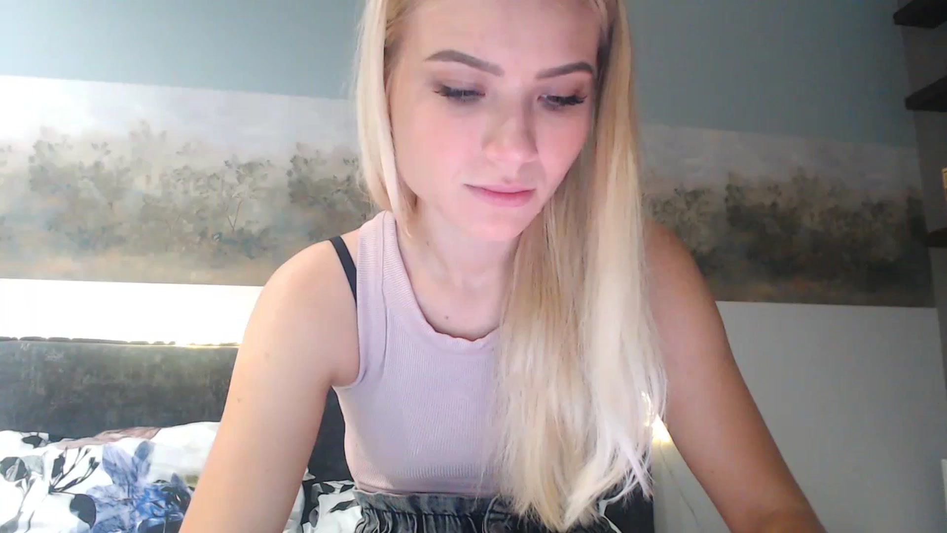 Gallery image thumbnail from bridetobe's myfreecams stream on, 12/22/2023, 03:56 image 14 of 20