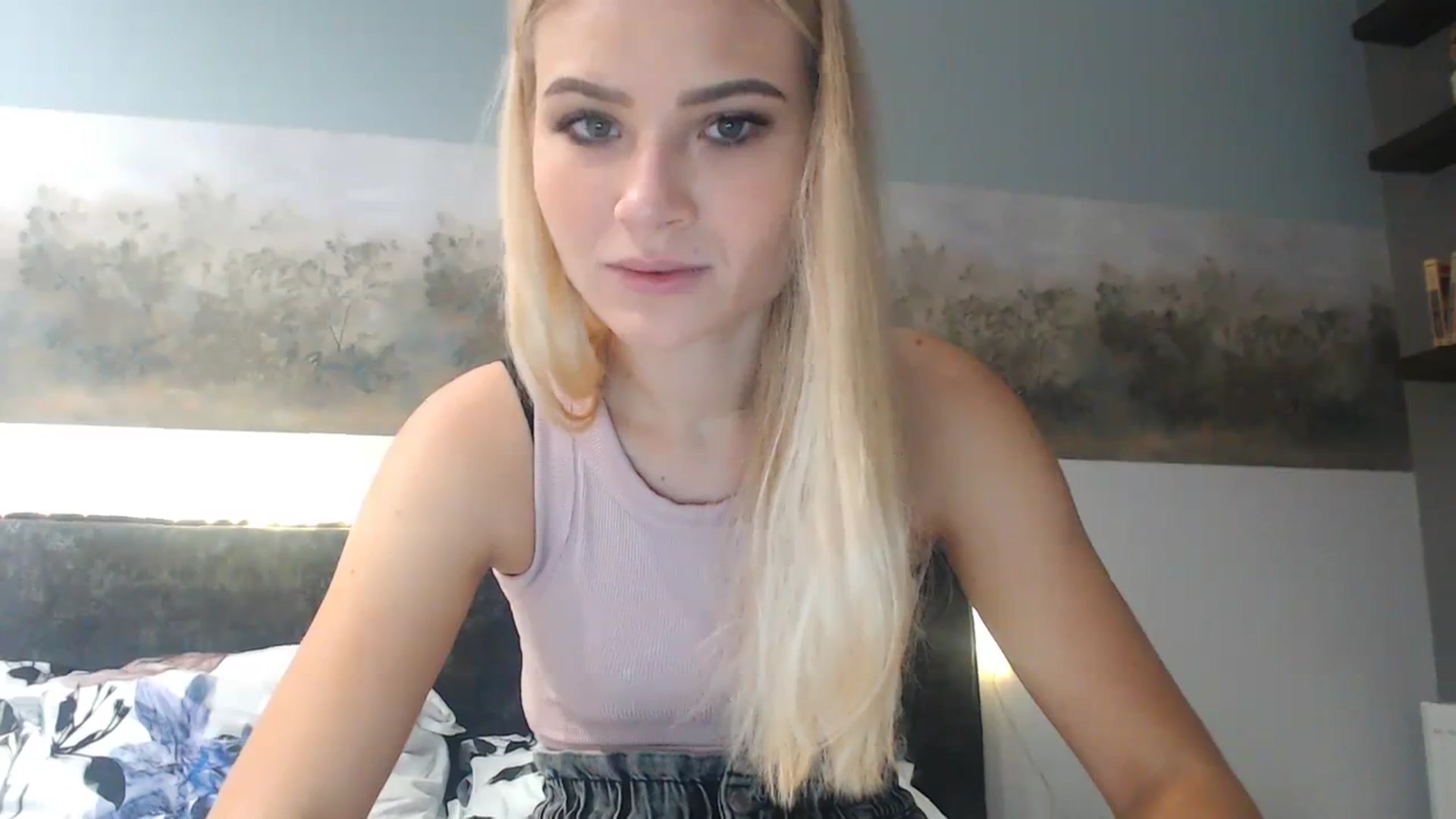 Gallery image thumbnail from bridetobe's myfreecams stream on, 12/22/2023, 03:56 image 2 of 20