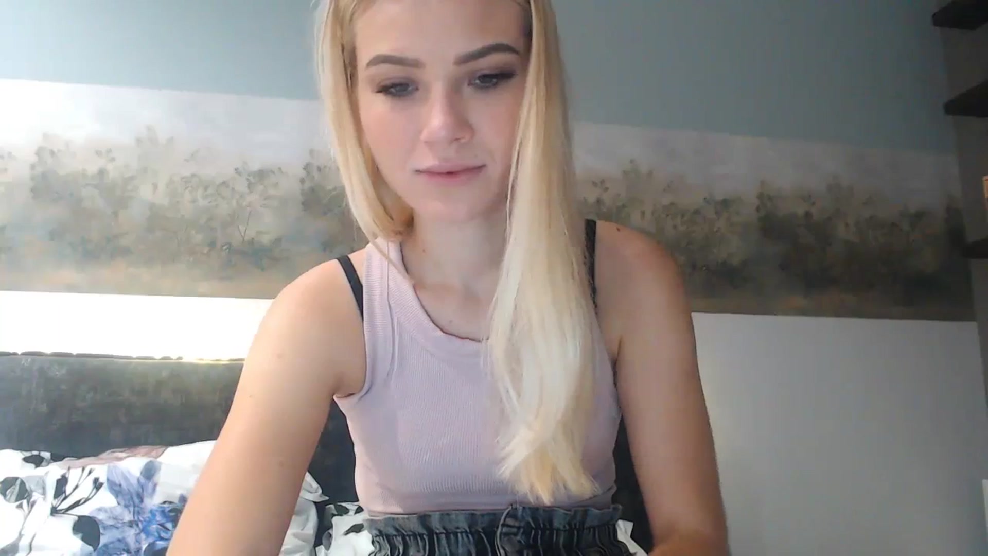 Gallery image thumbnail from bridetobe's myfreecams stream on, 12/22/2023, 03:56 image 17 of 20