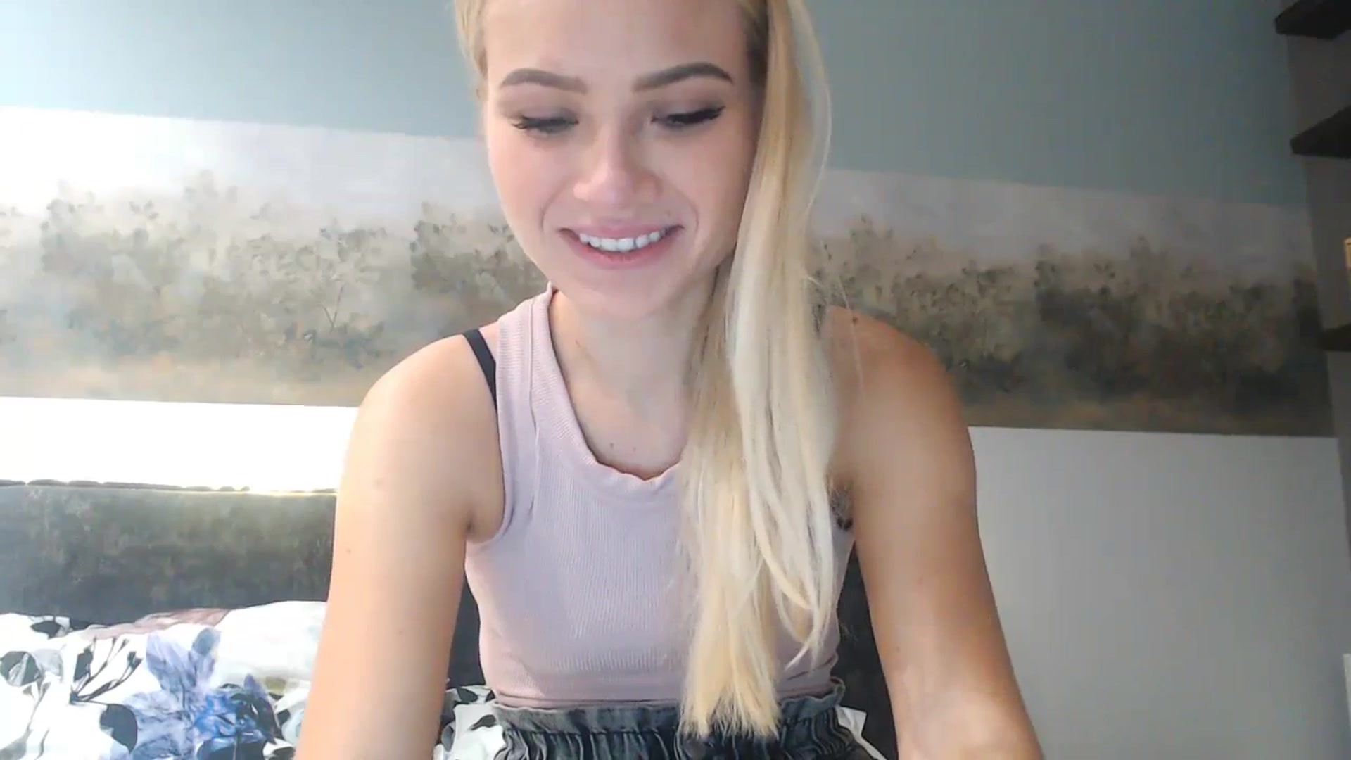 Gallery image thumbnail from bridetobe's myfreecams stream on, 12/22/2023, 03:56 image 6 of 20