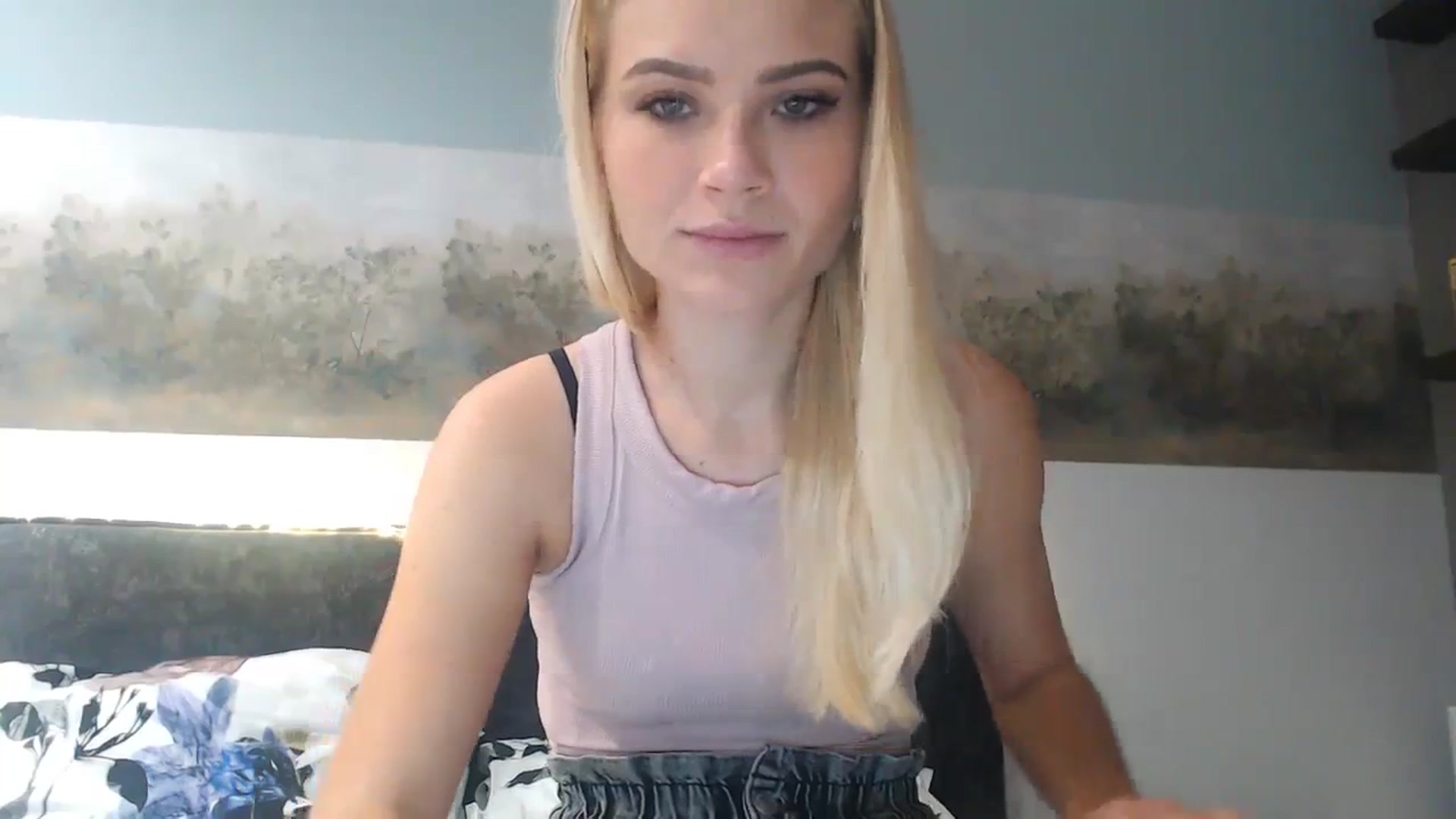 Gallery image thumbnail from bridetobe's myfreecams stream on, 12/22/2023, 03:56 image 12 of 20