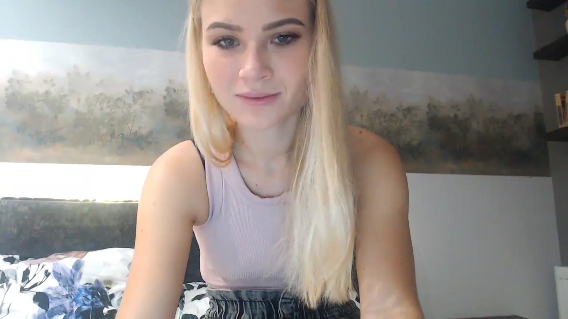 Gallery image thumbnail from bridetobe's myfreecams stream on, 12/22/2023, 03:56 image 3 of 20