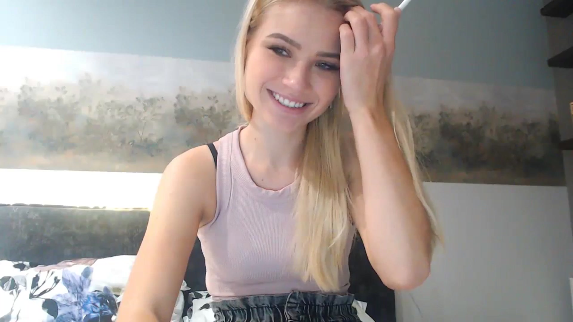 Gallery image thumbnail from bridetobe's myfreecams stream on, 12/22/2023, 03:56 image 10 of 20
