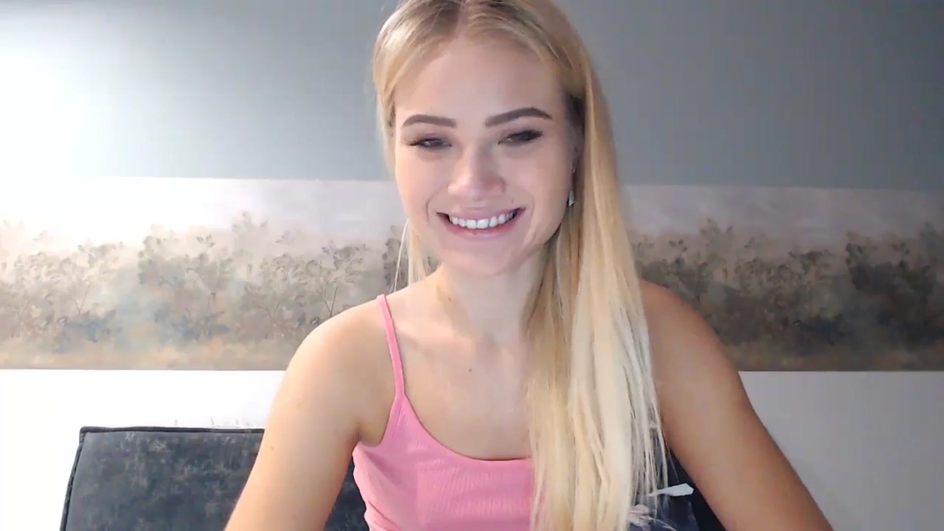 Gallery image thumbnail from bridetobe's myfreecams stream on, 12/25/2023, 04:41 image 12 of 20