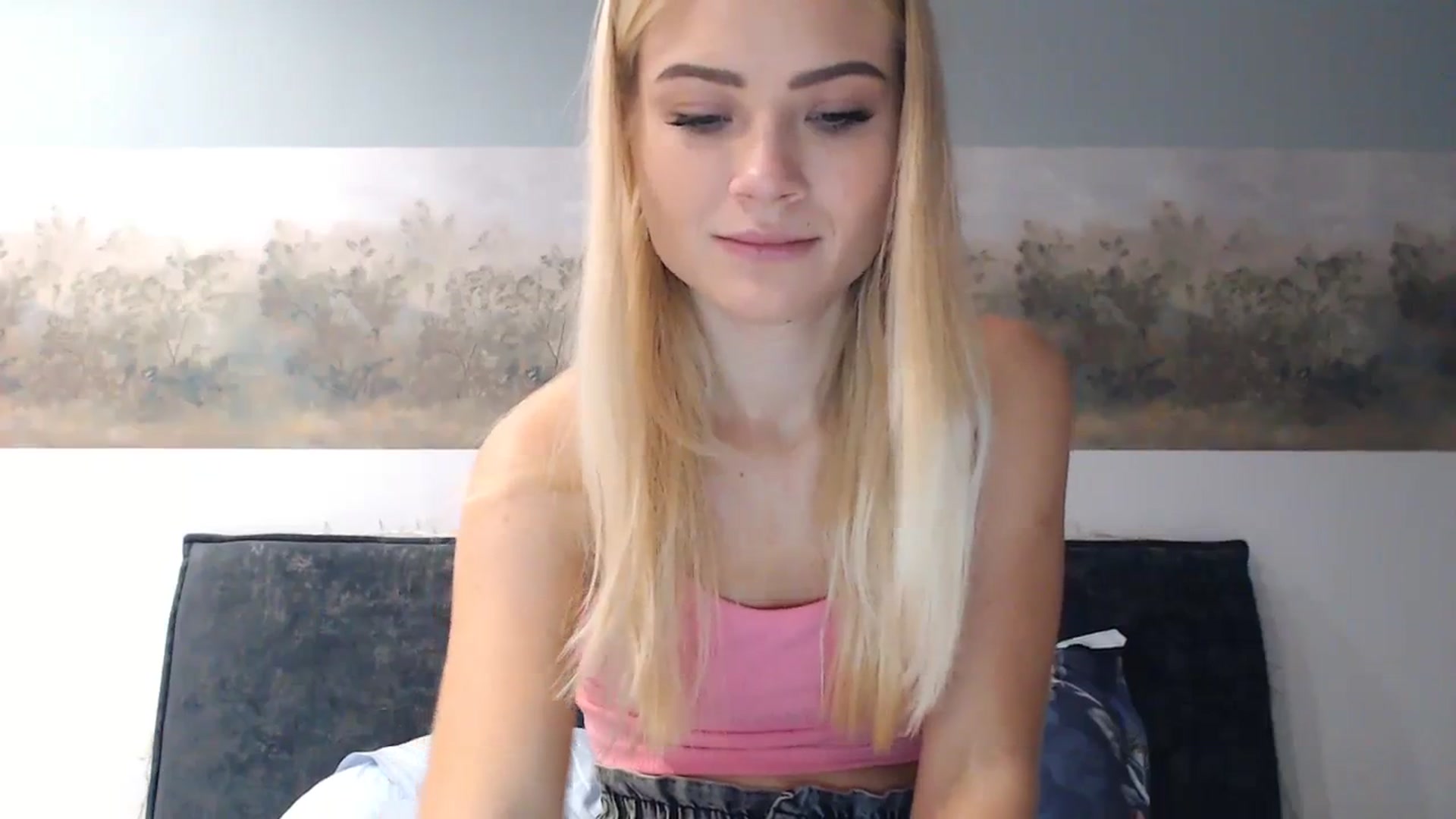 Gallery image thumbnail from bridetobe's myfreecams stream on, 12/25/2023, 04:41 image 18 of 20
