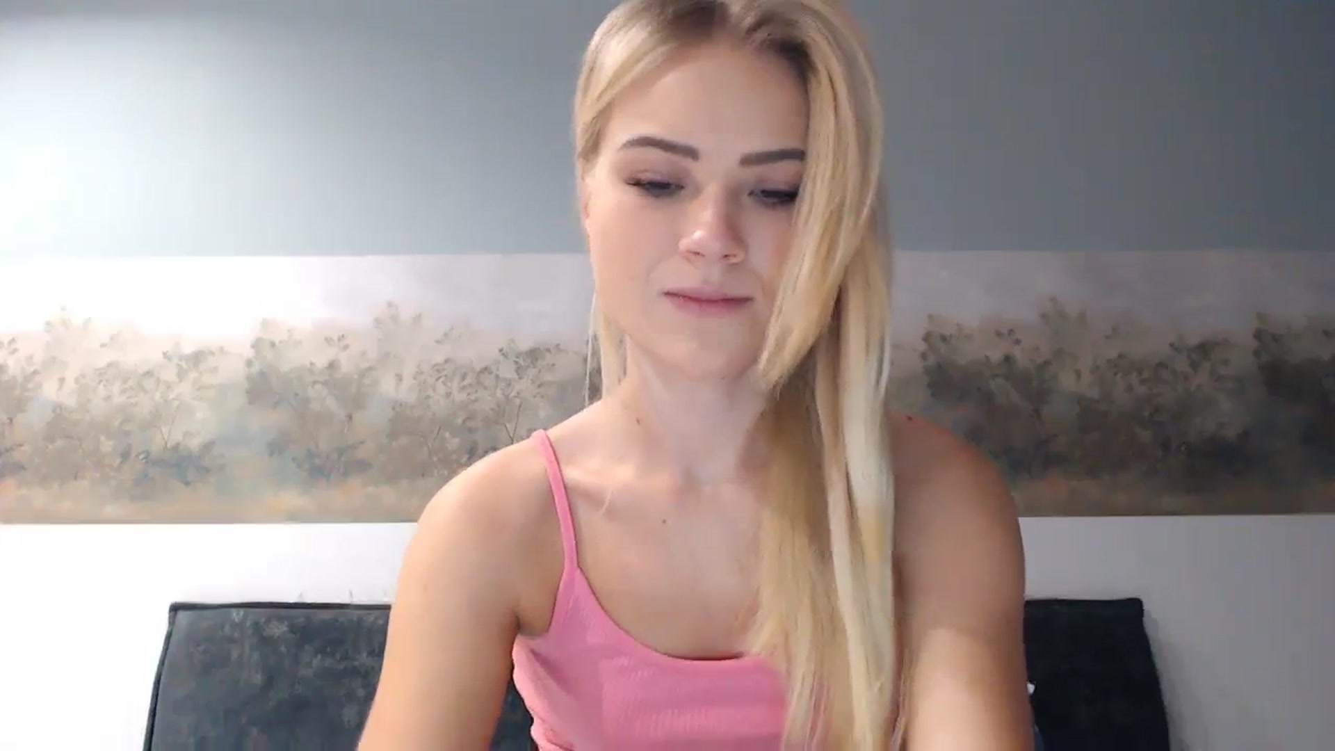 Gallery image thumbnail from bridetobe's myfreecams stream on, 12/25/2023, 04:41 image 10 of 20