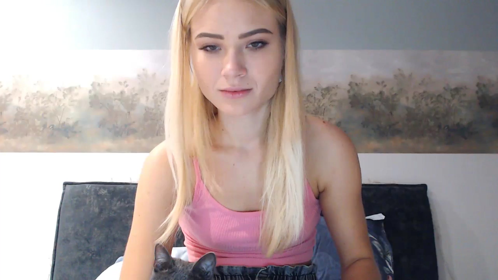Gallery image thumbnail from bridetobe's myfreecams stream on, 12/25/2023, 04:41 image 16 of 20