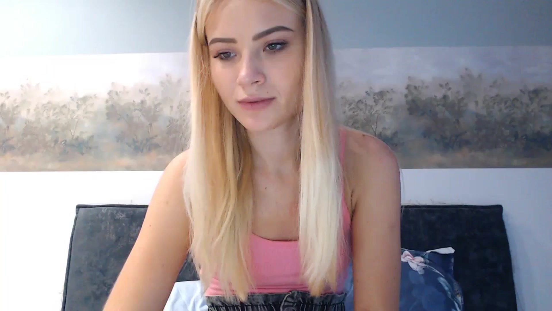 Gallery image thumbnail from bridetobe's myfreecams stream on, 12/25/2023, 05:51 image 6 of 20