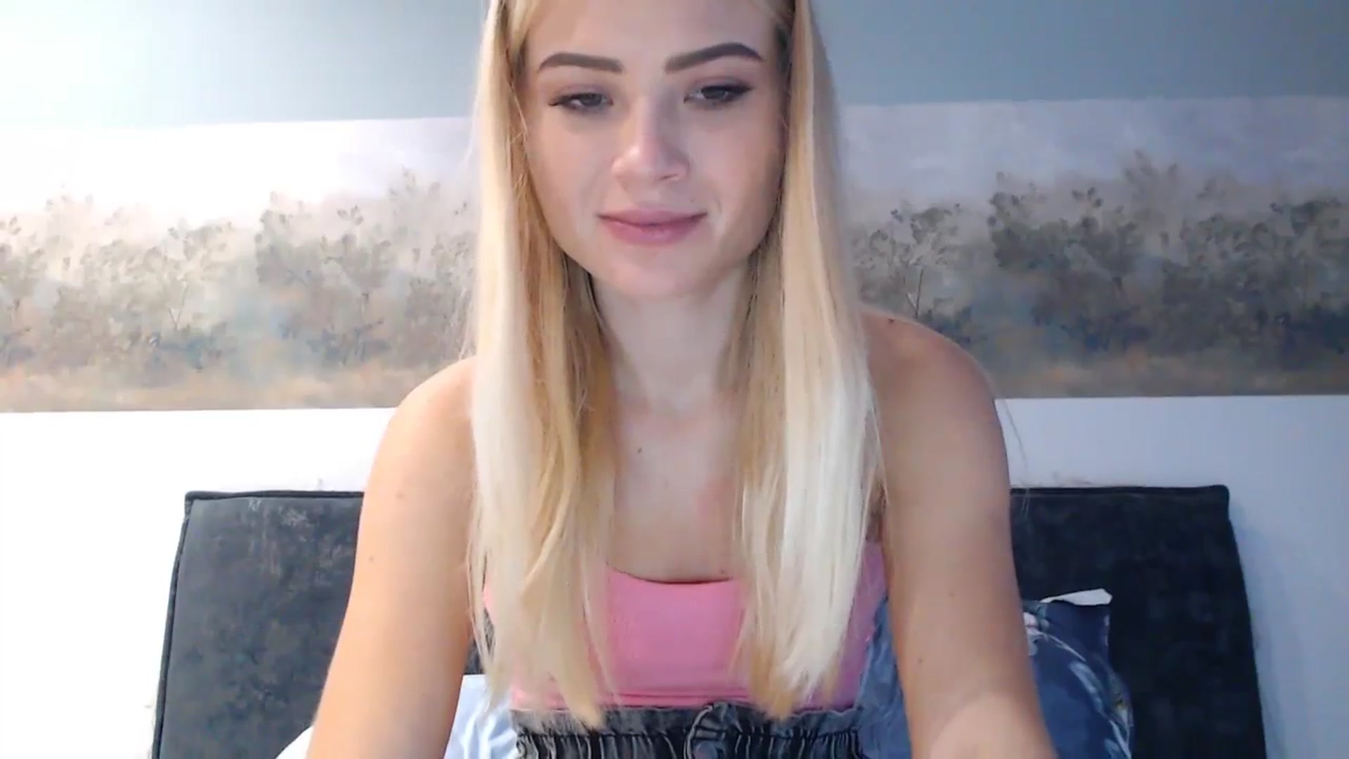 Gallery image thumbnail from bridetobe's myfreecams stream on, 12/25/2023, 05:51 image 7 of 20