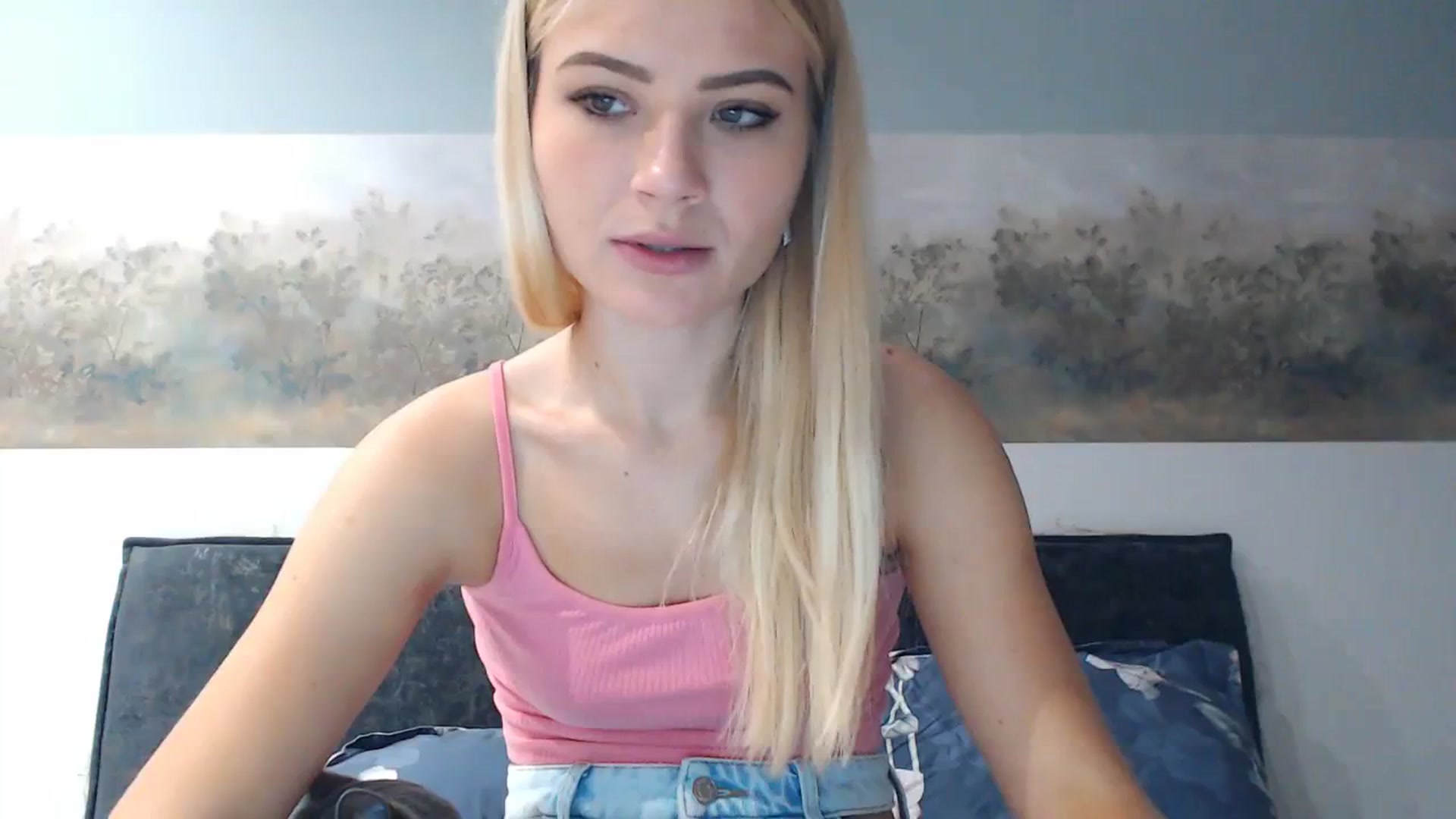 Gallery image thumbnail from bridetobe's myfreecams stream on, 12/26/2023, 03:32 image 12 of 20