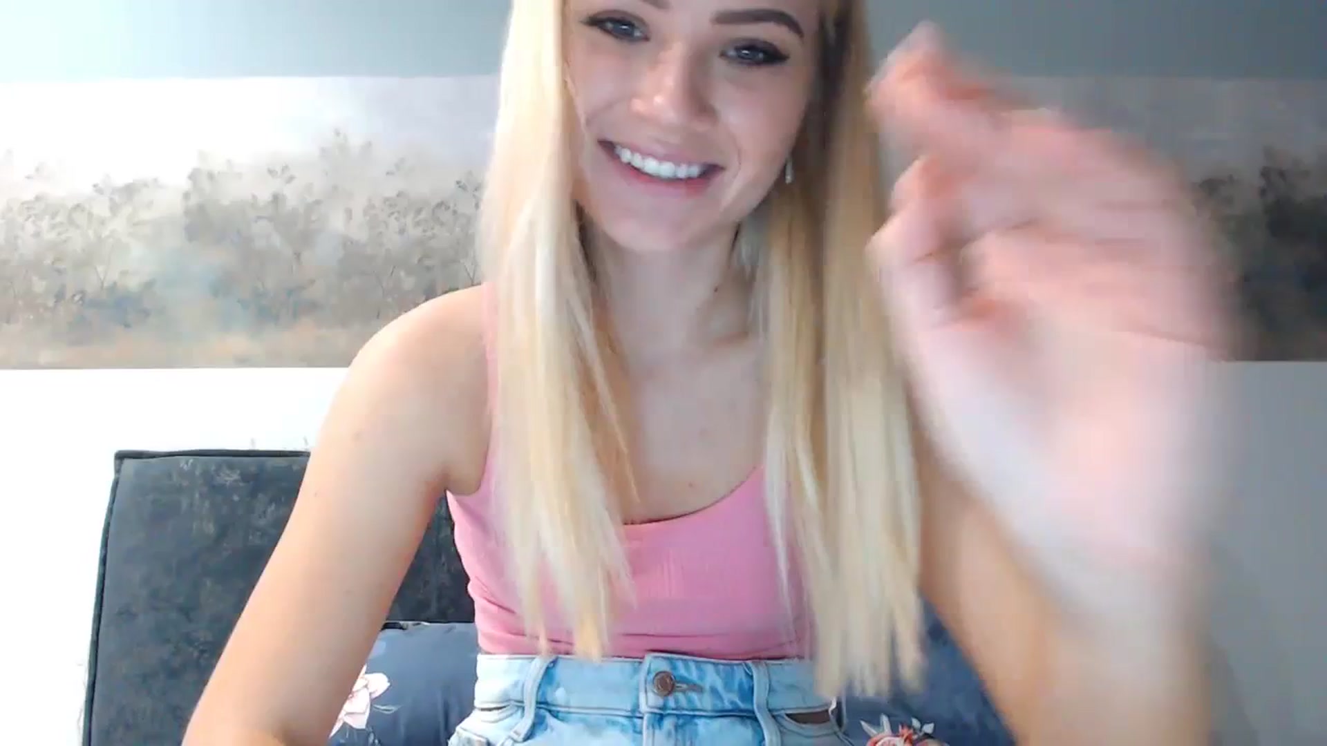 Gallery image thumbnail from bridetobe's myfreecams stream on, 12/26/2023, 03:32 image 16 of 20