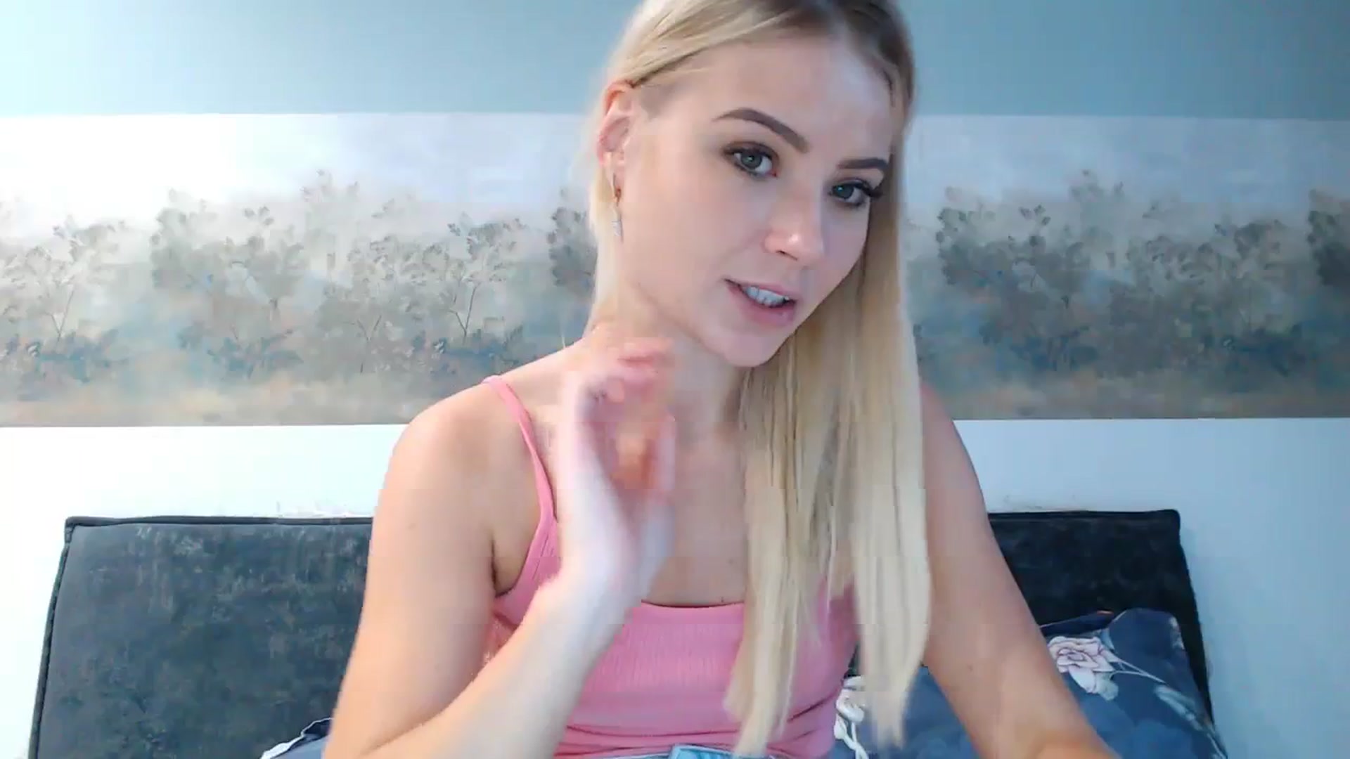 Gallery image thumbnail from bridetobe's myfreecams stream on, 12/26/2023, 06:05 image 3 of 20