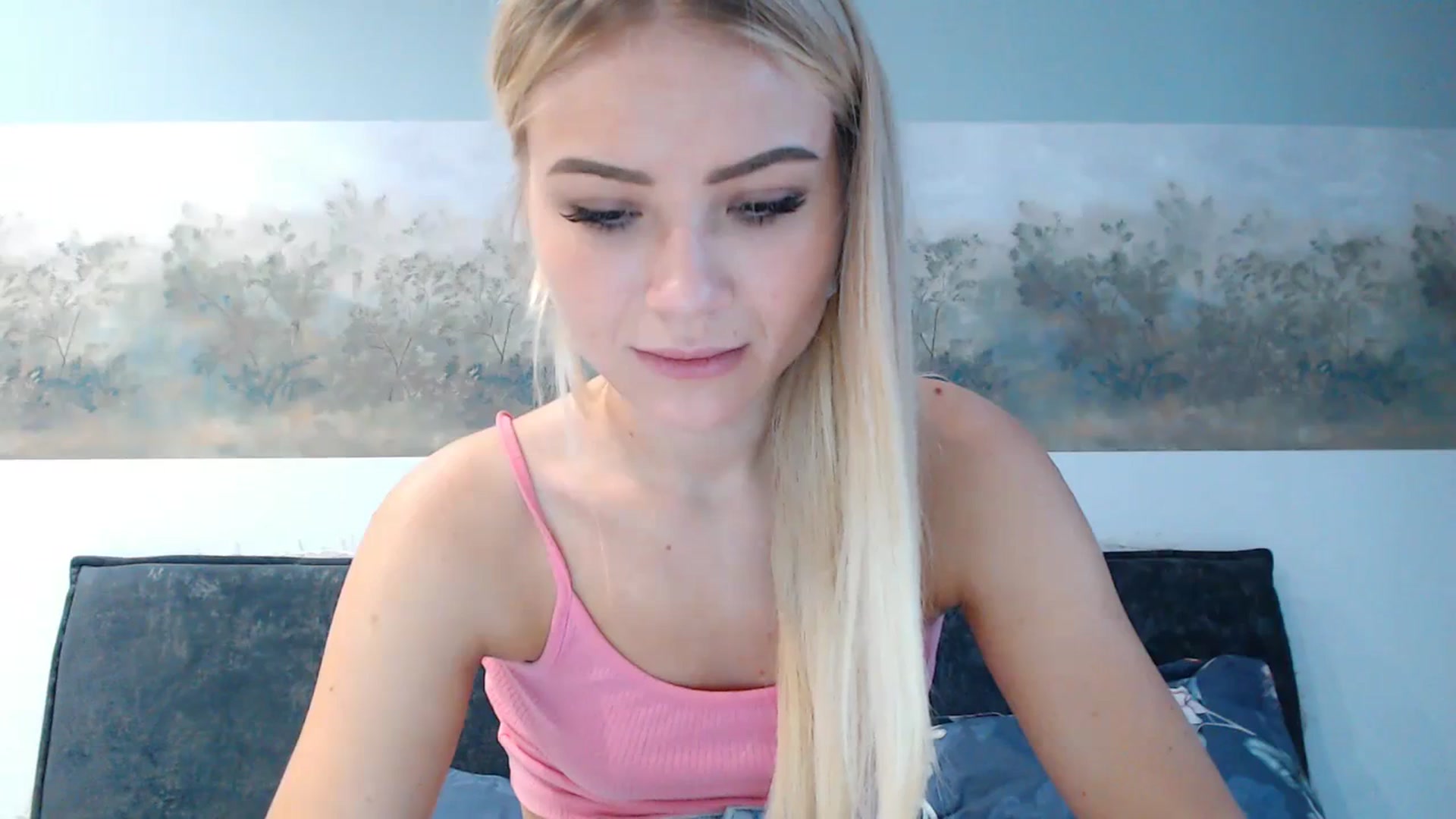 Gallery image thumbnail from bridetobe's myfreecams stream on, 12/26/2023, 06:05 image 5 of 20