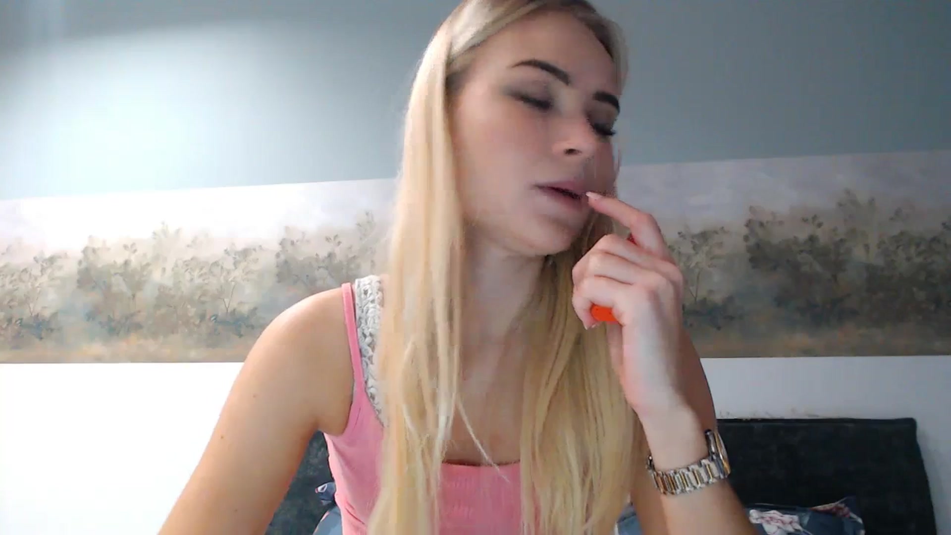 Gallery image thumbnail from bridetobe's myfreecams stream on, 12/29/2023, 05:42 image 12 of 20