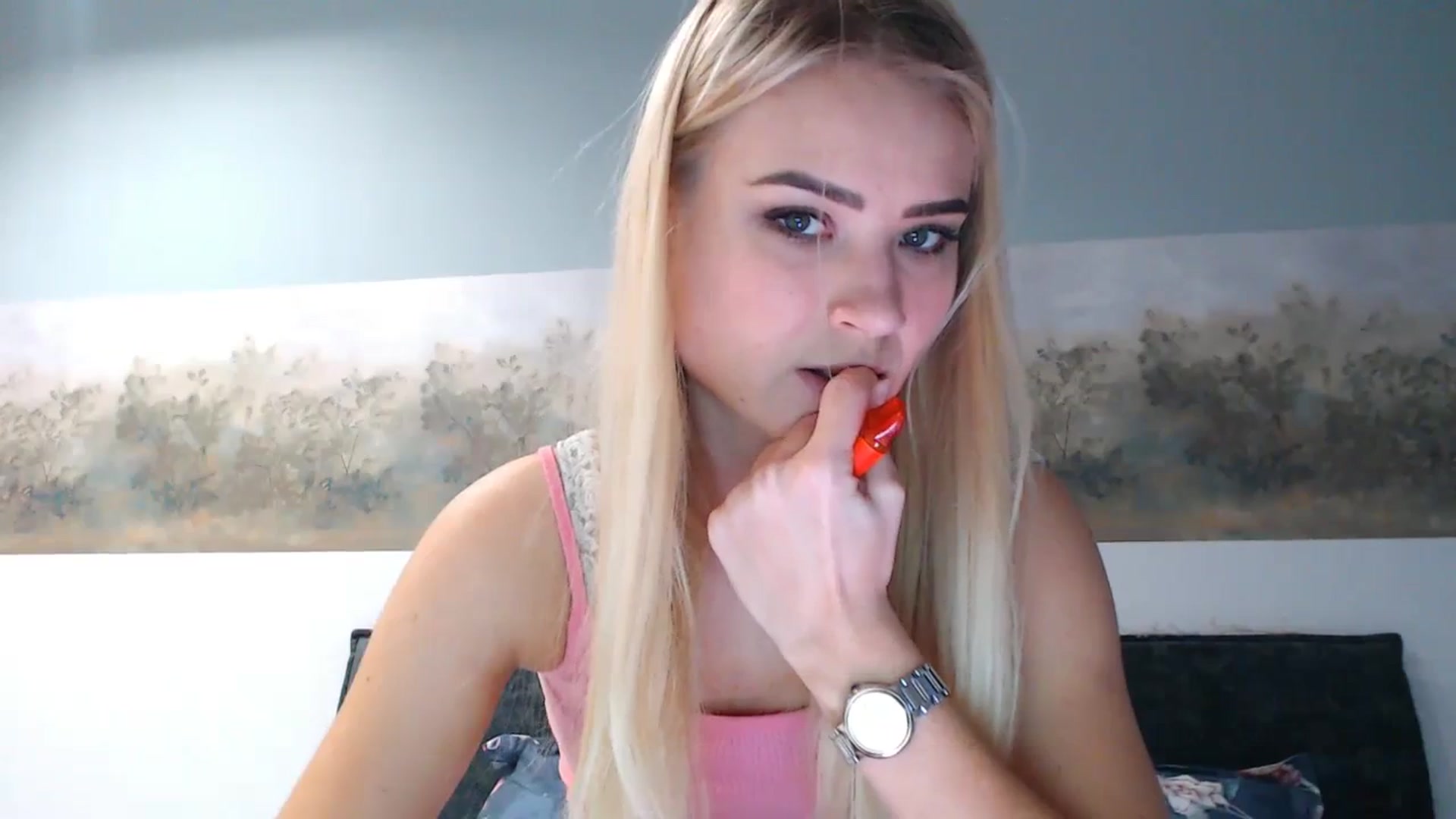 Gallery image thumbnail from bridetobe's myfreecams stream on, 12/29/2023, 05:42 image 16 of 20