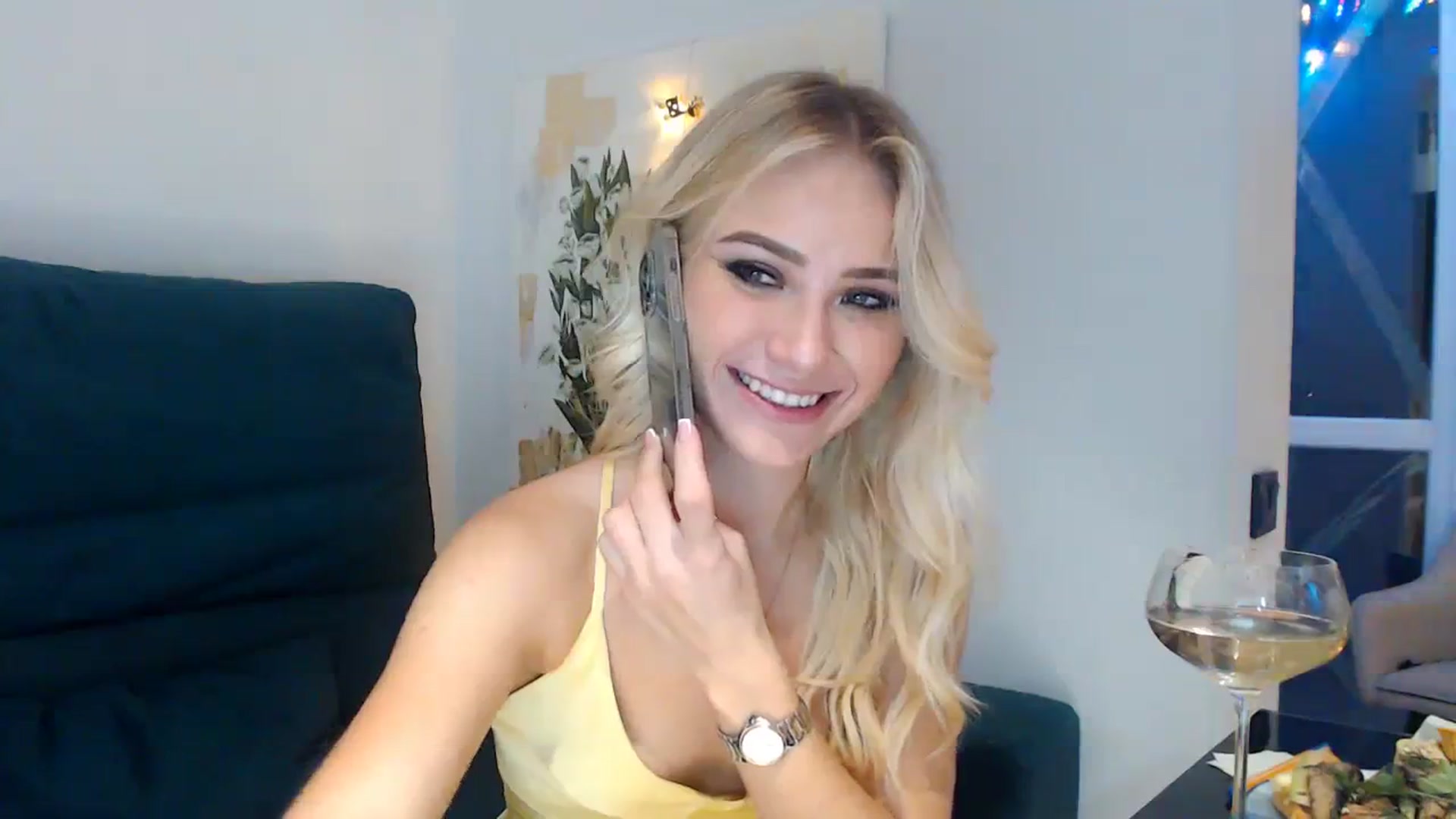 Gallery image thumbnail from bridetobe's myfreecams stream on, 12/31/2023, 22:19 image 8 of 20