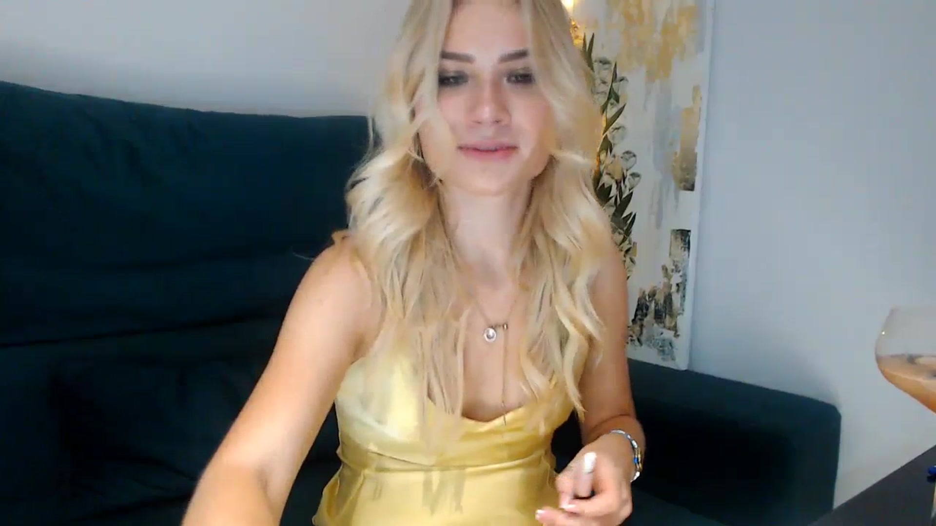 Gallery image thumbnail from bridetobe's myfreecams stream on, 12/31/2023, 23:12 image 7 of 20