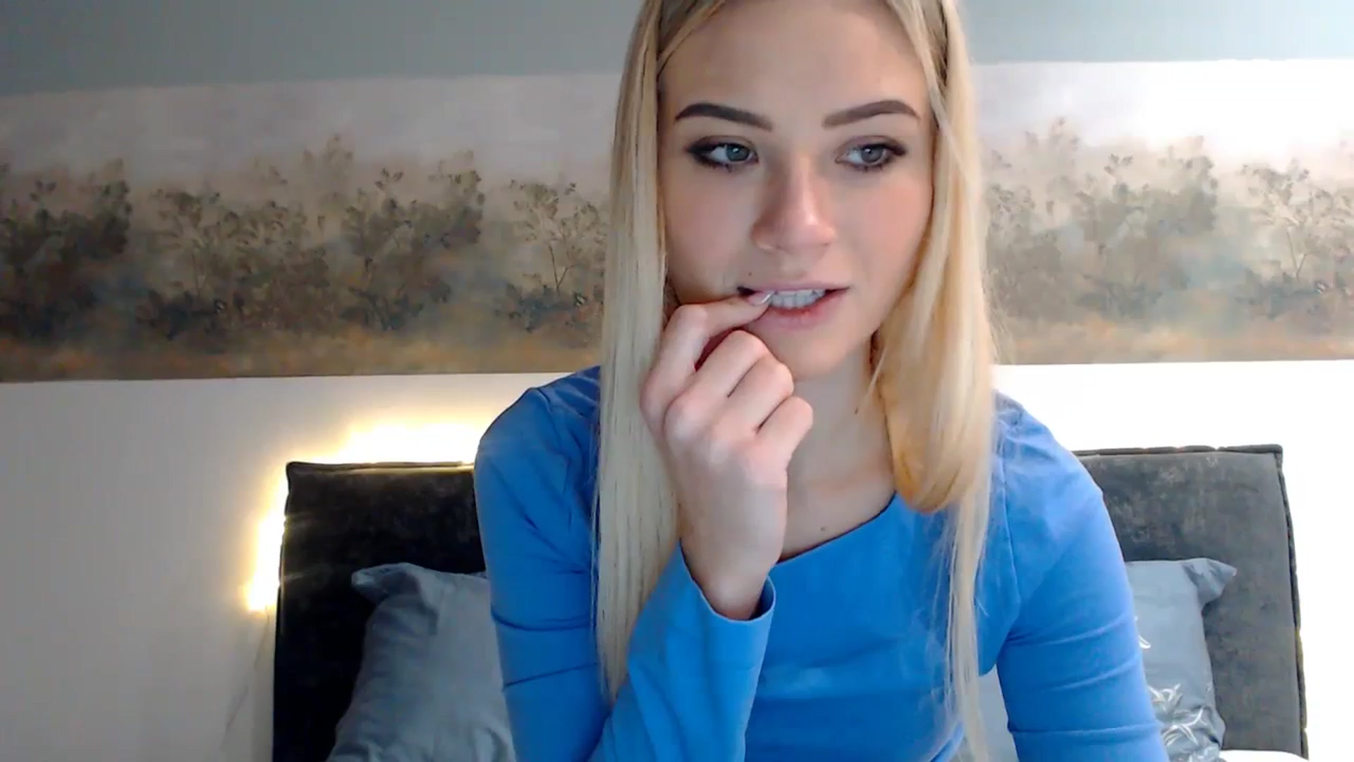 Gallery image thumbnail from bridetobe's myfreecams stream on, 01/06/2024, 05:22 image 7 of 20