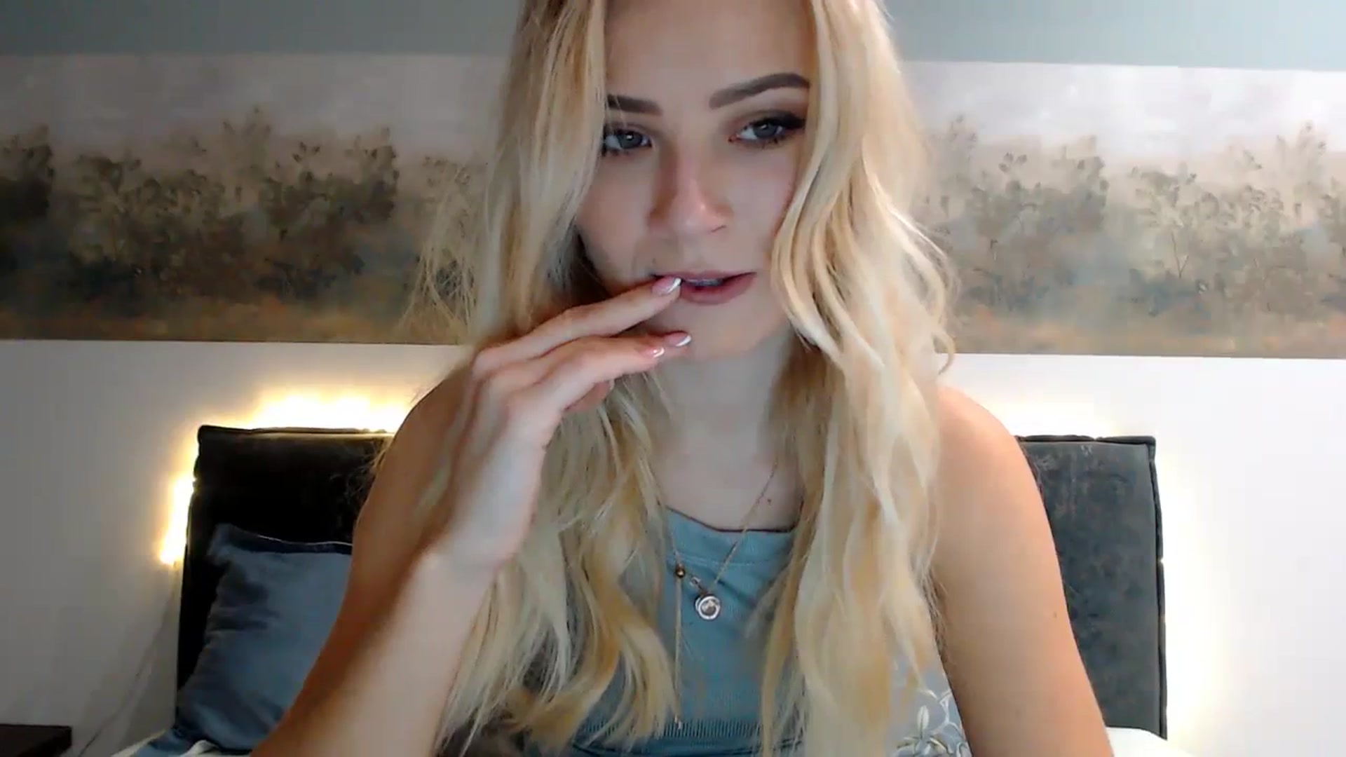 Gallery image thumbnail from bridetobe's myfreecams stream on, 01/08/2024, 03:45 image 3 of 20