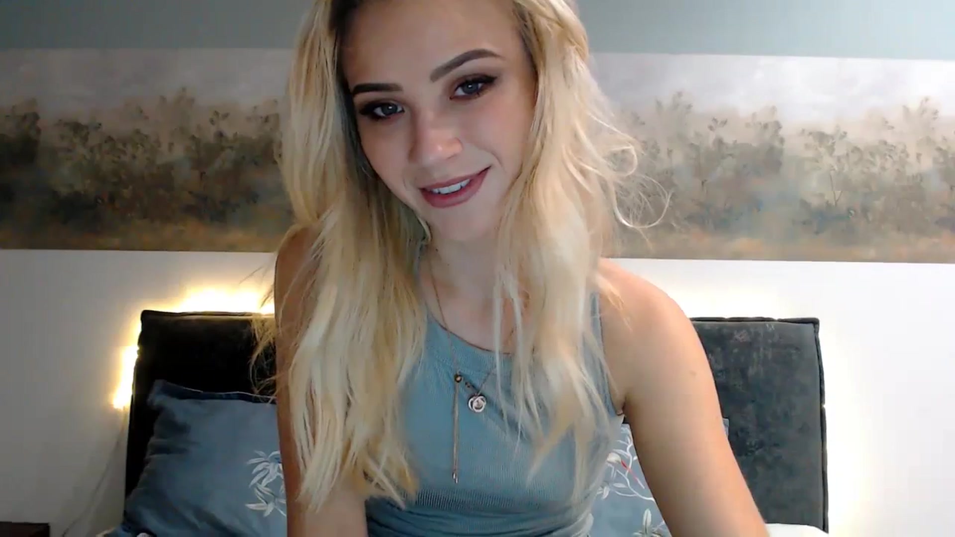 Gallery image thumbnail from bridetobe's myfreecams stream on, 01/08/2024, 03:45 image 12 of 20