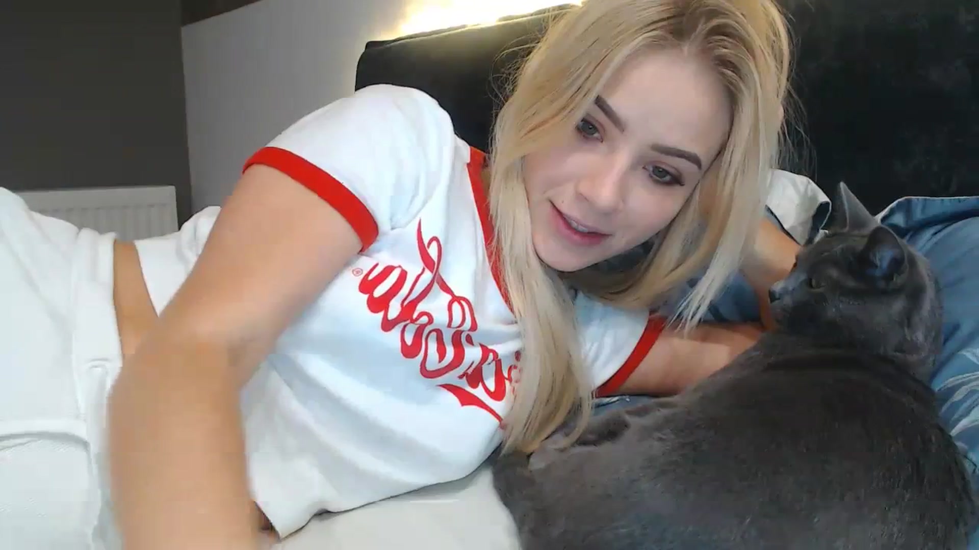 Gallery image thumbnail from bridetobe's myfreecams stream on, 01/10/2024, 03:45 image 6 of 20