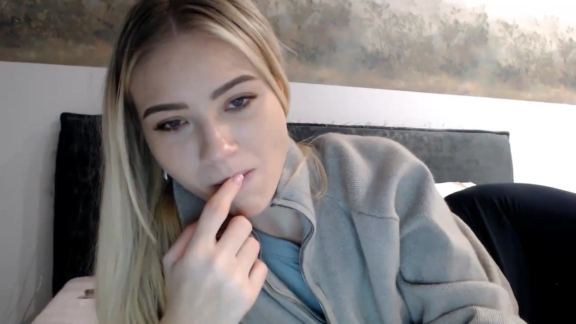 Gallery image thumbnail from bridetobe's myfreecams stream on, 01/13/2024, 02:05 image 20 of 20