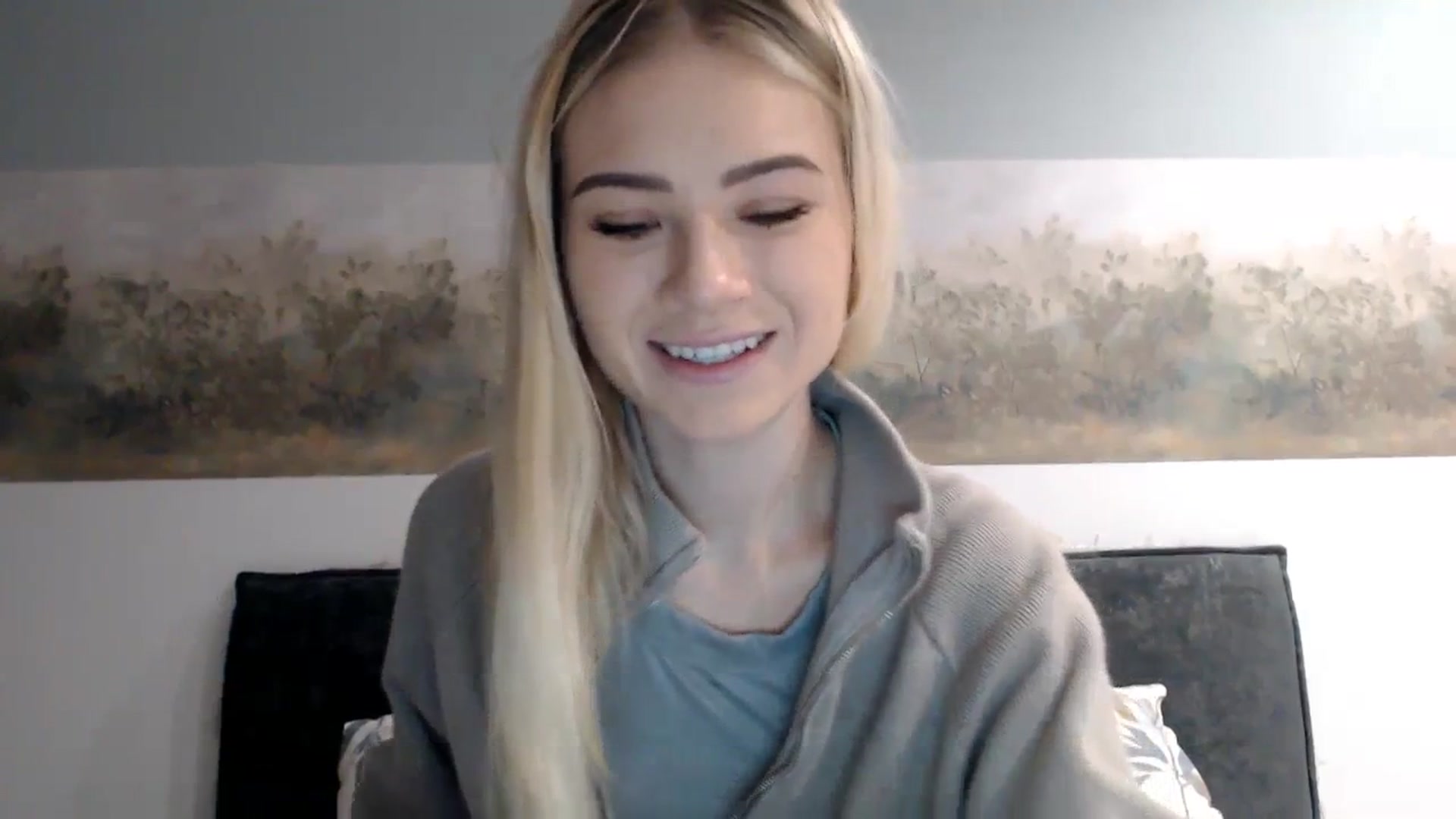 Gallery image thumbnail from bridetobe's myfreecams stream on, 01/13/2024, 02:05 image 4 of 20