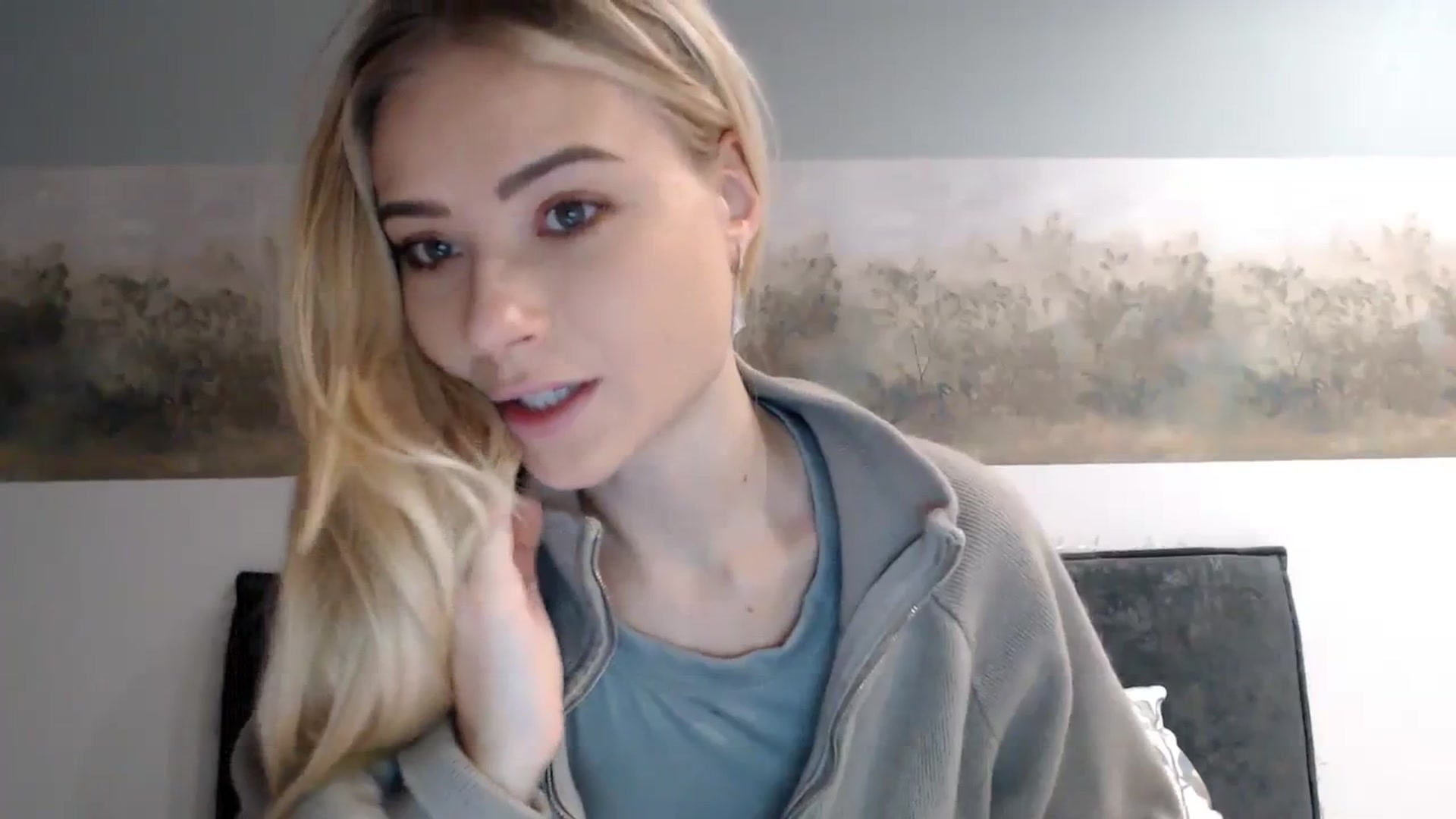 Gallery image thumbnail from bridetobe's myfreecams stream on, 01/13/2024, 02:05 image 5 of 20
